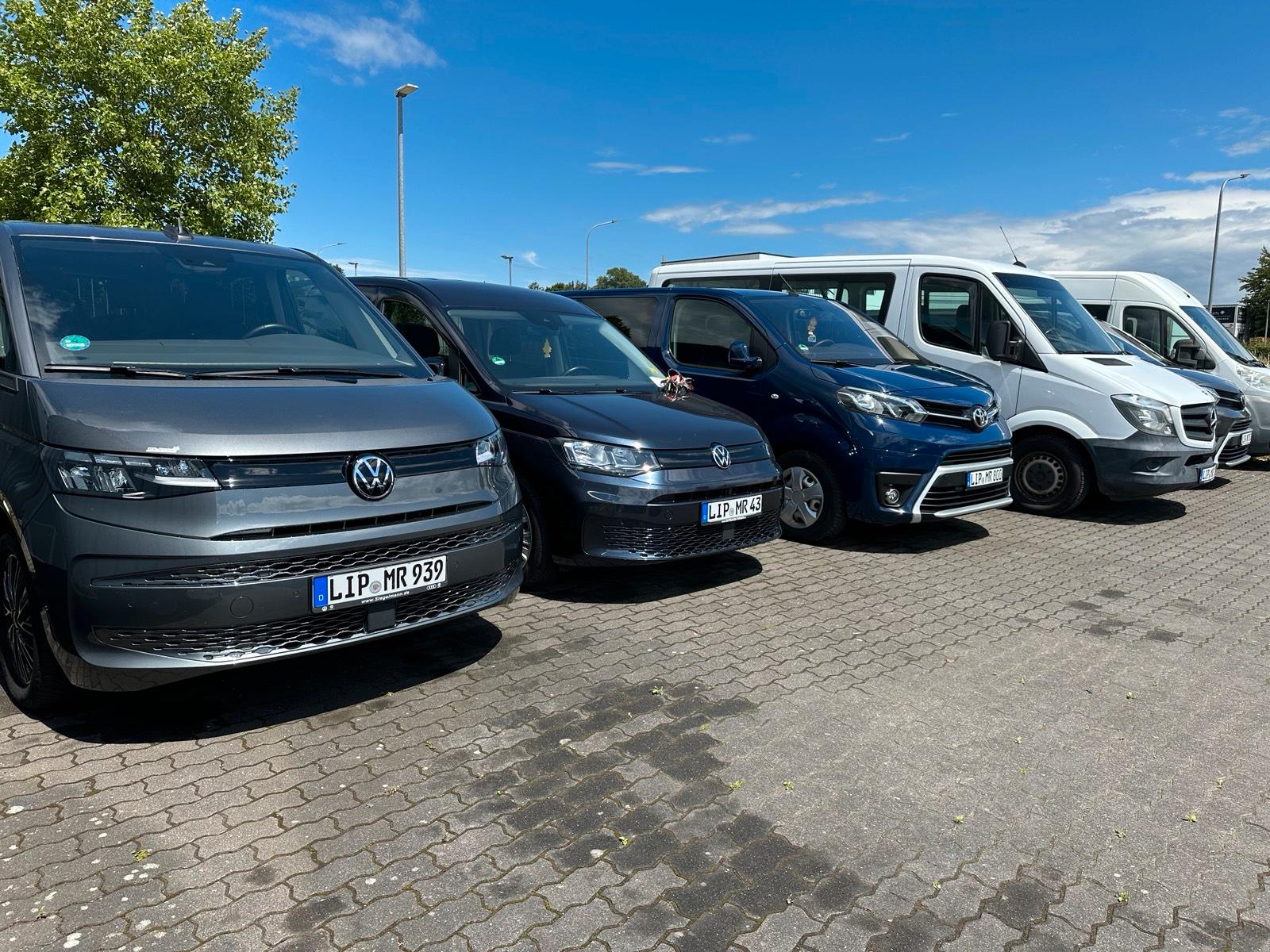 Auto mieten Kombi Mietwagen Automatik Bulli 7-9 Sitzer PKW Bild 5