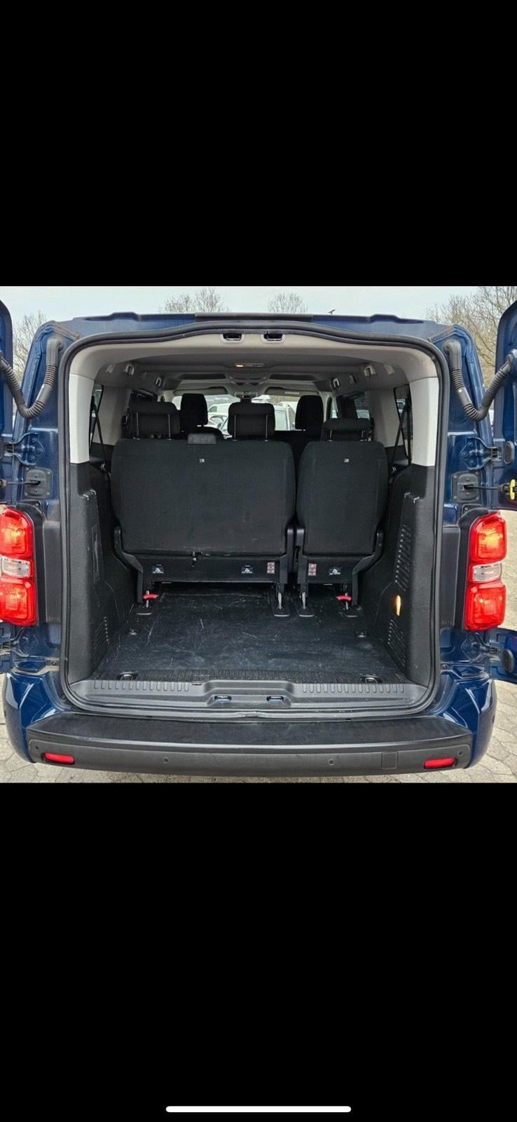 Mieten Autovermietung , leihen Bulli 9-, Caddy ,Passat AHK, Kombi Bild 6