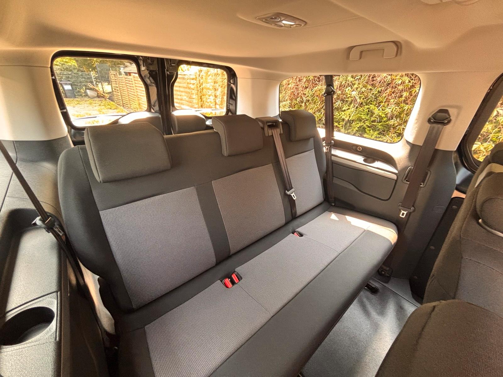 Opel Vivaro 9 SITZER MIETWAGEN AUTOMATIK❗️ in Bielefeld Bild 6