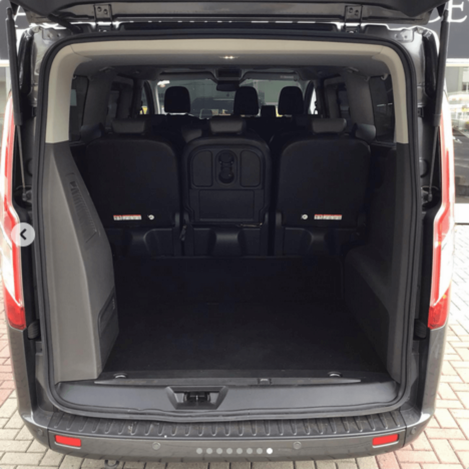 Autovermietung / Mietwagen / Bus Ford Transit Custom Lang 9 Sitzer Aut. Bild 3