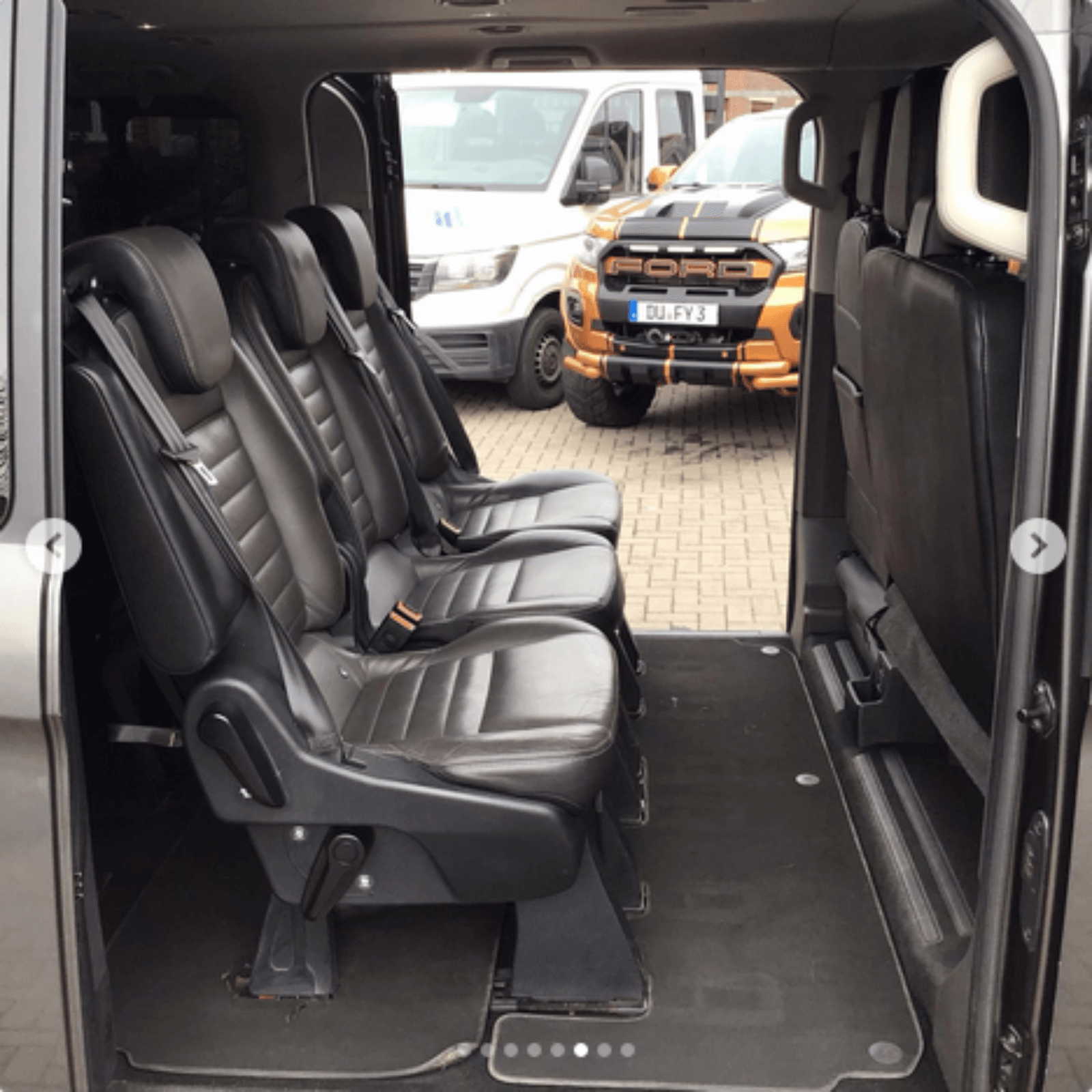 Autovermietung / Mietwagen / Bus Ford Transit Custom Lang 9 Sitzer Aut. Bild 4