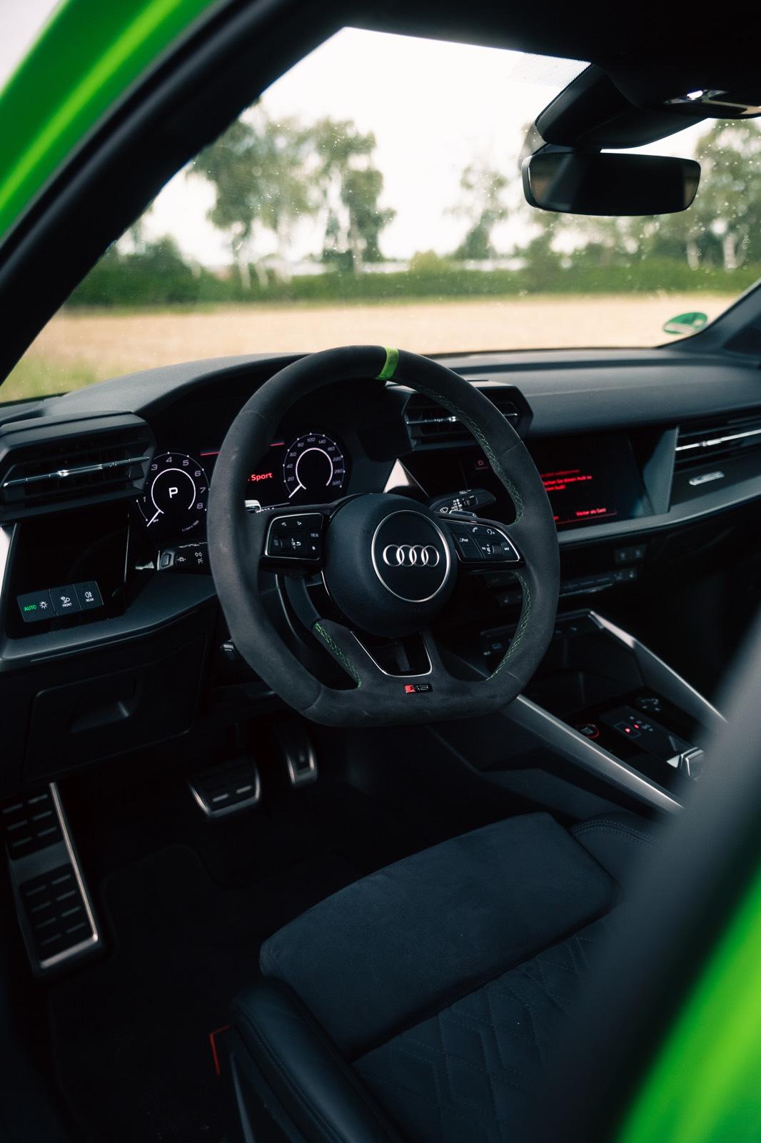 Audi RS3 mieten | Sportwagen mieten Bild 5