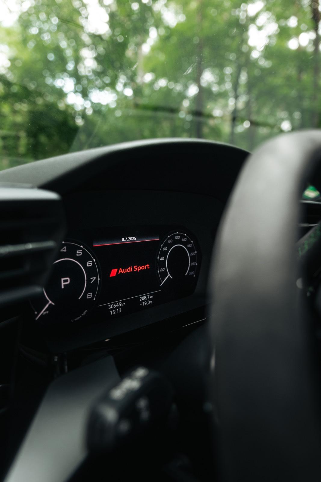 Audi RS3 mieten | Sportwagen mieten Bild 6