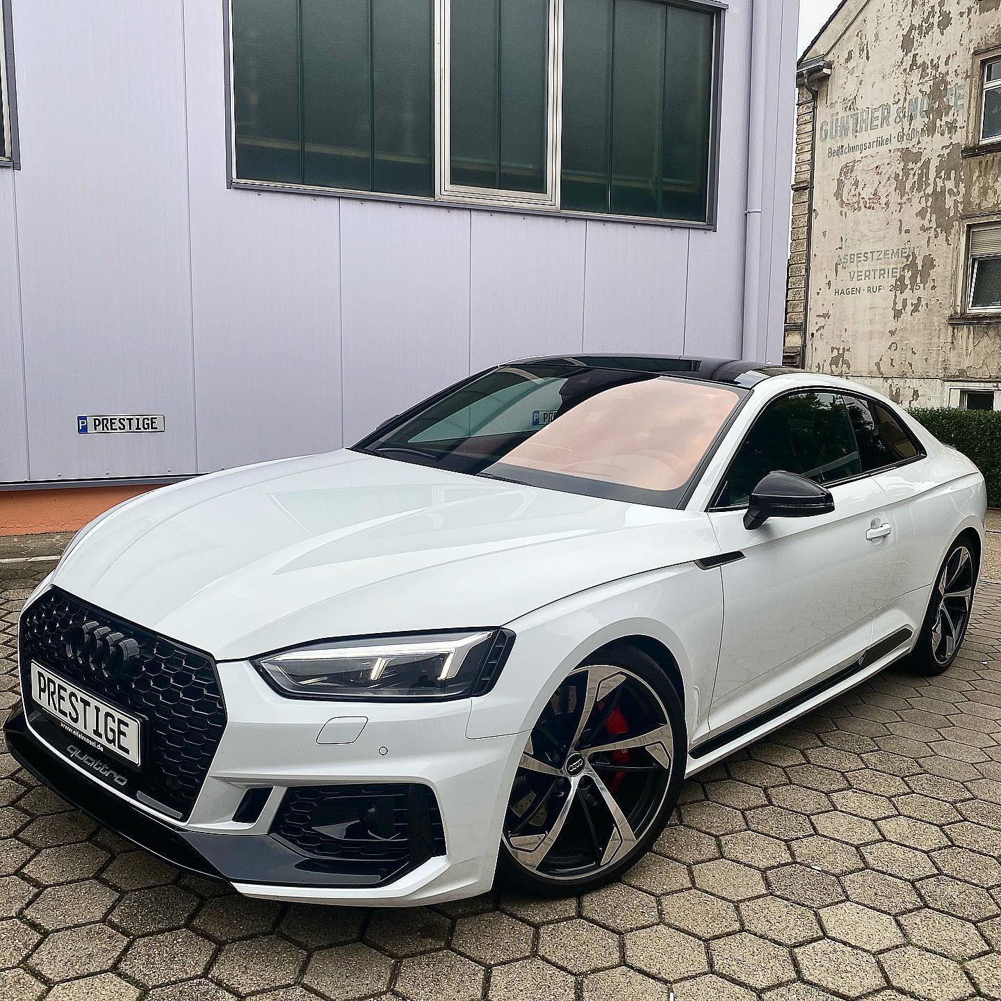 AUDI RS5 MIETEN LEIHEN SPORTWAGEN AUTO MIETWAGEN Bild 2