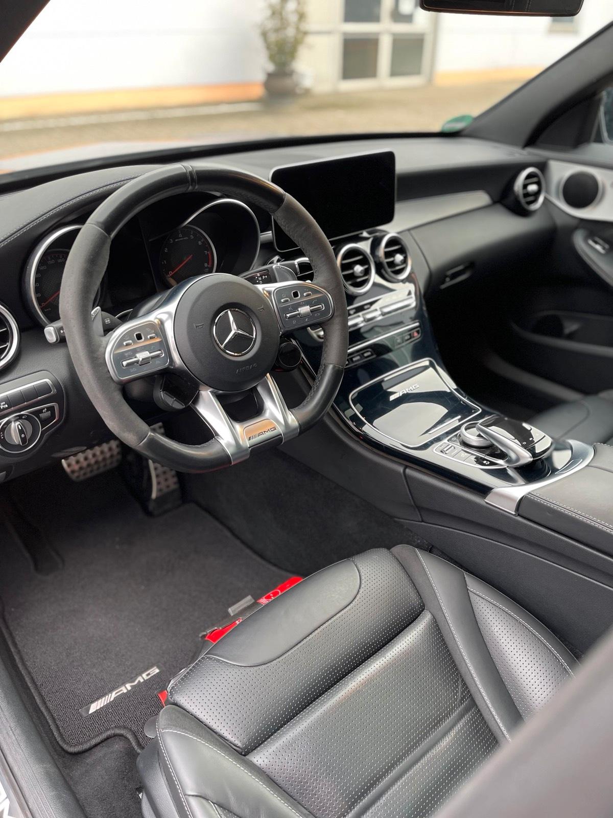 MERCEDES C63 S AMG MIETEN LEIHEN MIETWAGEN SPORTWAGEN V8 Bild 6