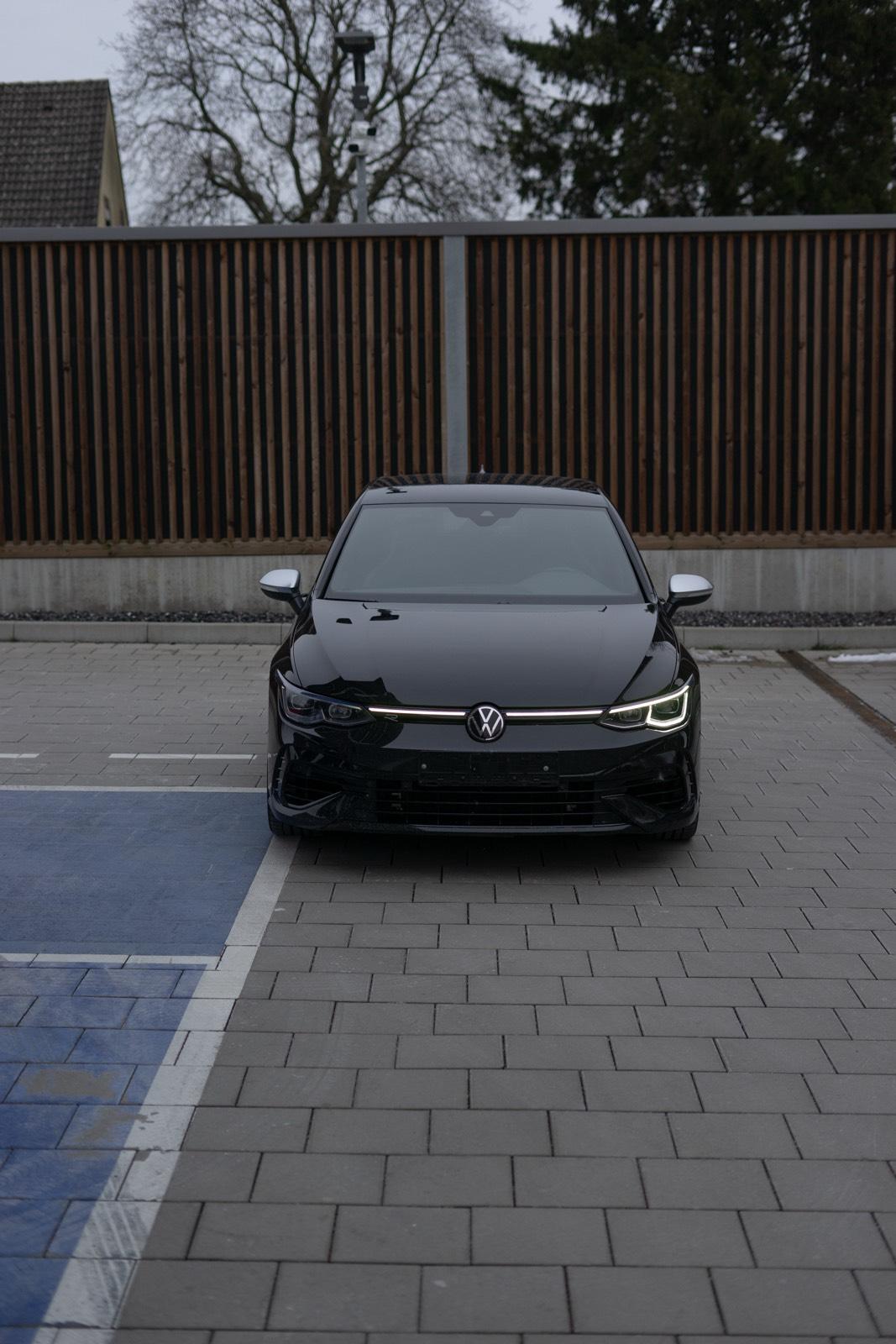 VW Golf 8R Performance Mieten Leihen Sportwagen mieten Rent Bild 2