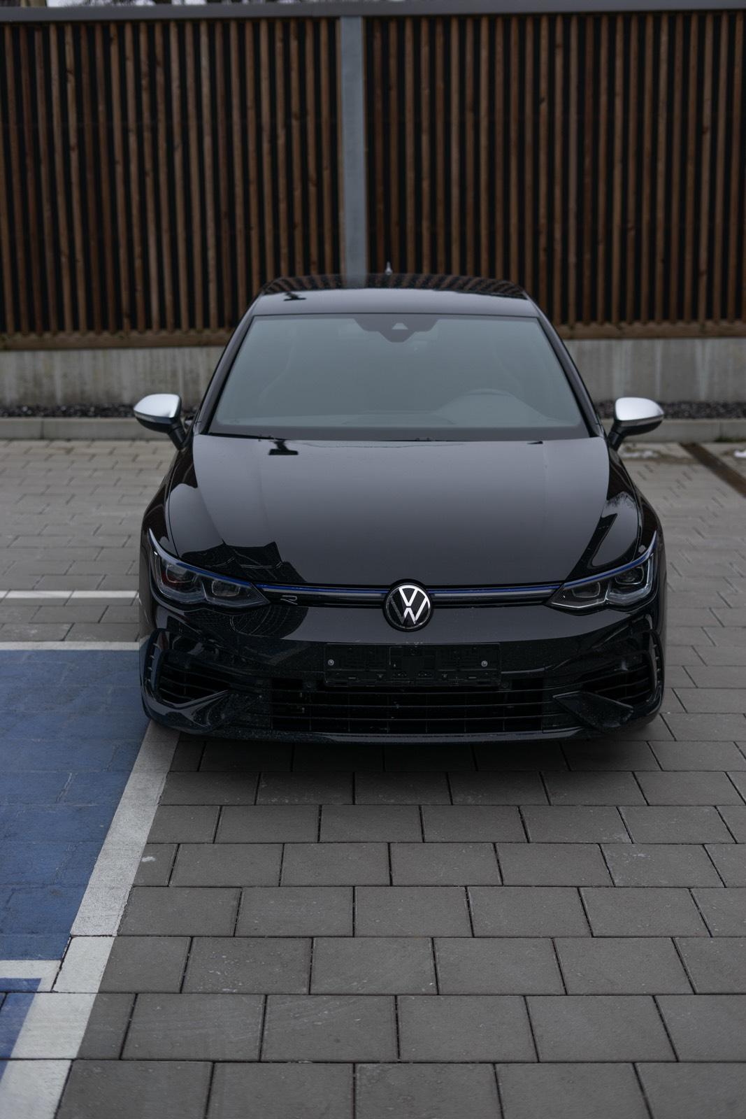 VW Golf 8R Performance Mieten Leihen Sportwagen mieten Rent Bild 5