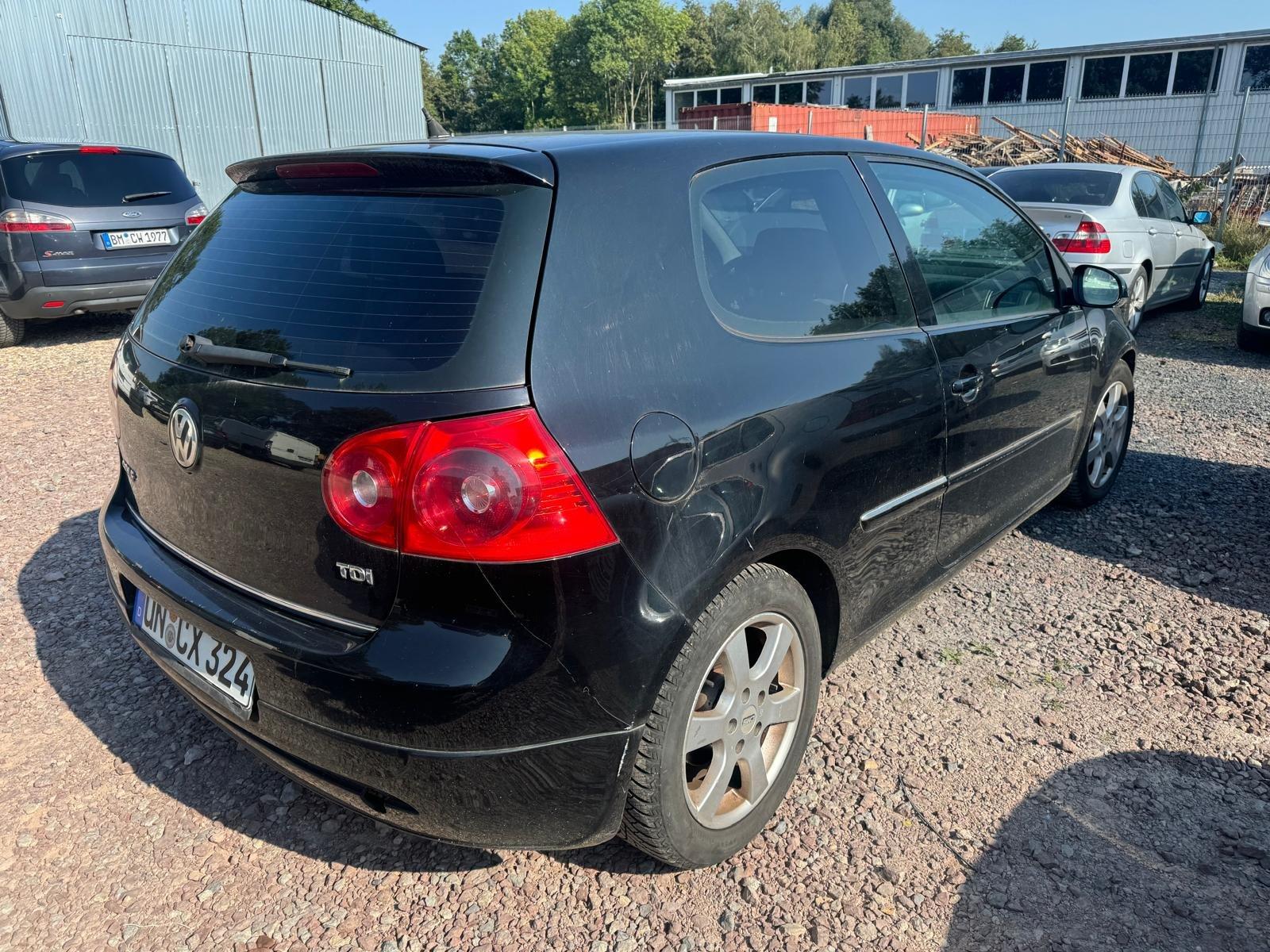 Günstige Mietwagen Auto Vermietung Auto Leihen 30 Euro pro Tag Bild 6