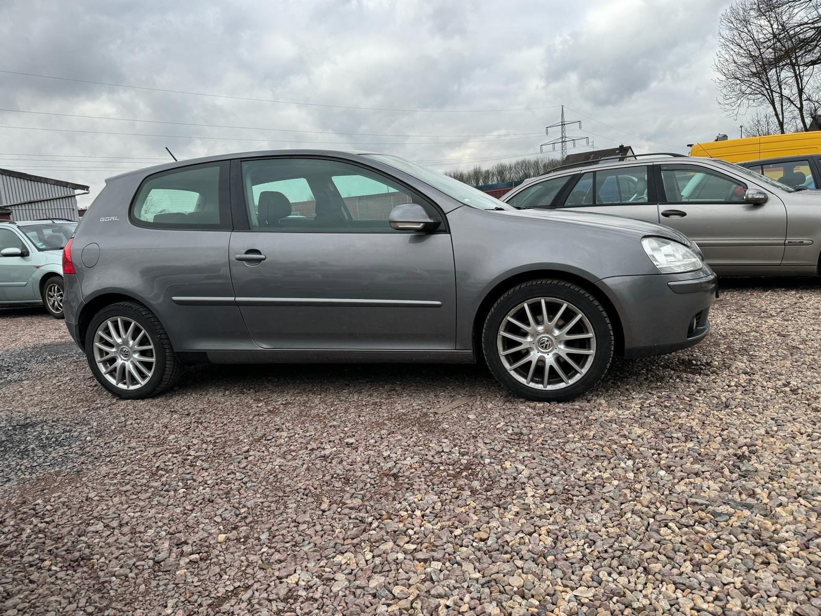 Autovermietung Leihwagen, günstiger Mietwagen, sieben Sitzer Auto Bild 6