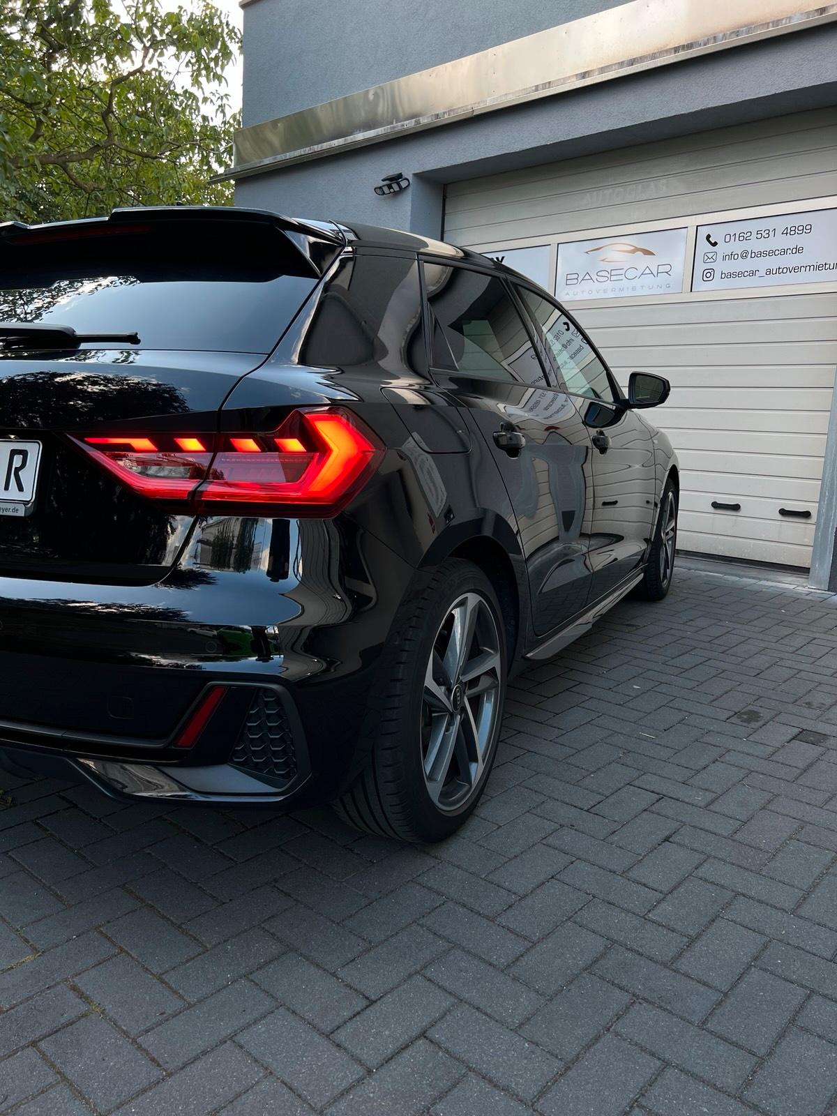 Audi A1 Sportback S-Line Mieten|Mietwagen|Autovermietung Bild 5