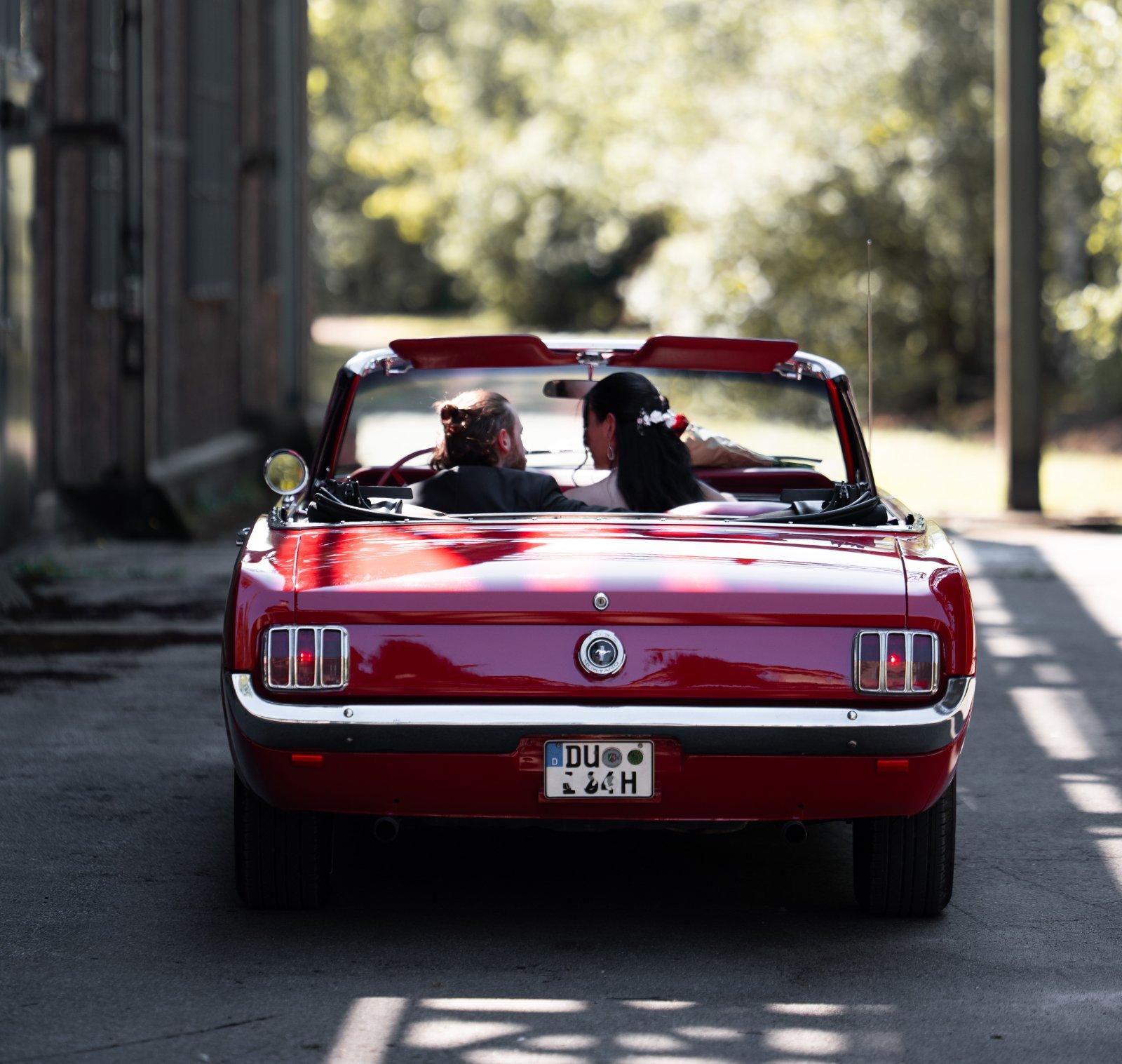 Ford Mustang Cabrio mieten / Hochzeitsauto / Oldtimer mieten Bild 6