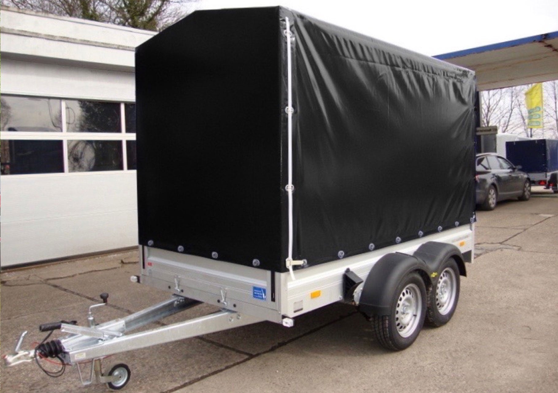 Planenanhänger Bild 4