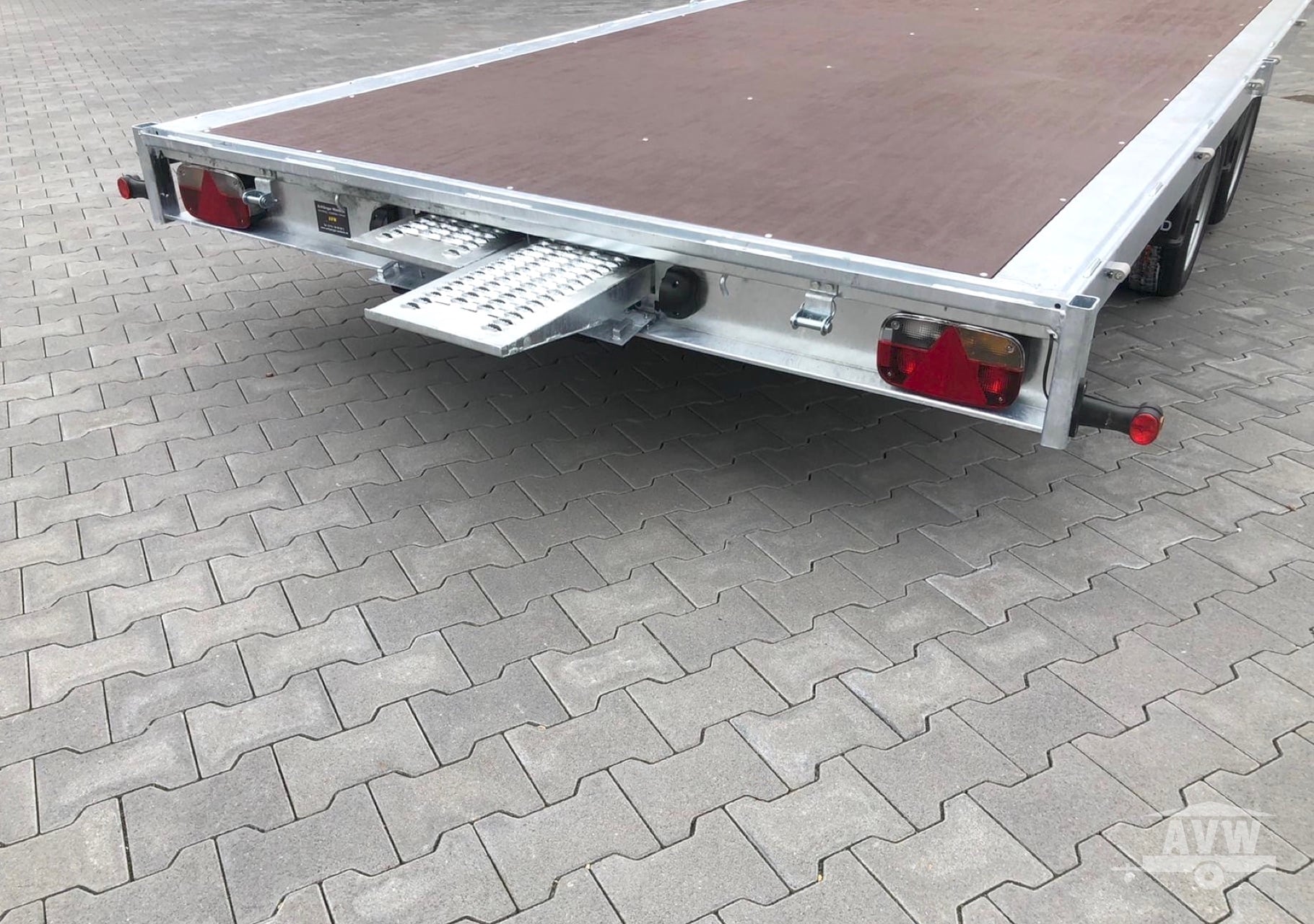 KFZ-Transportanhänger Bild 2