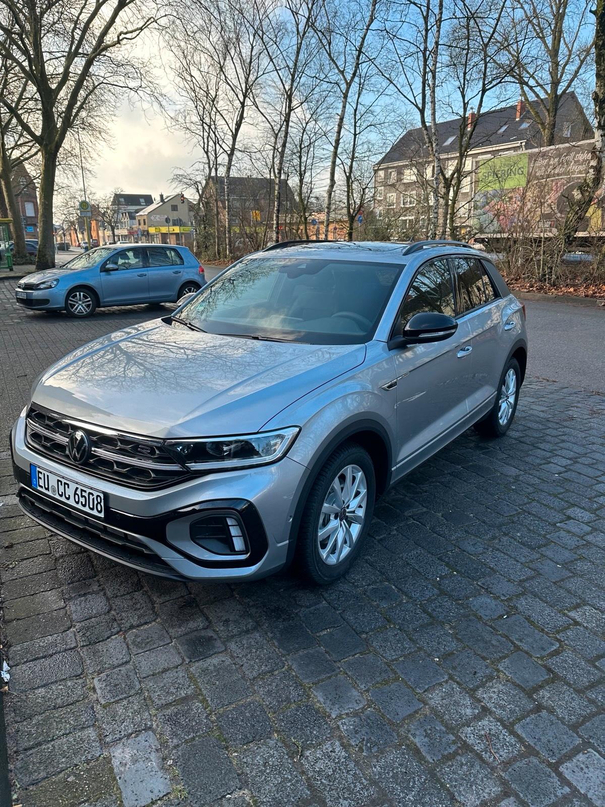 Auto mieten - VW T-Roc - Autovermietung Bild 2