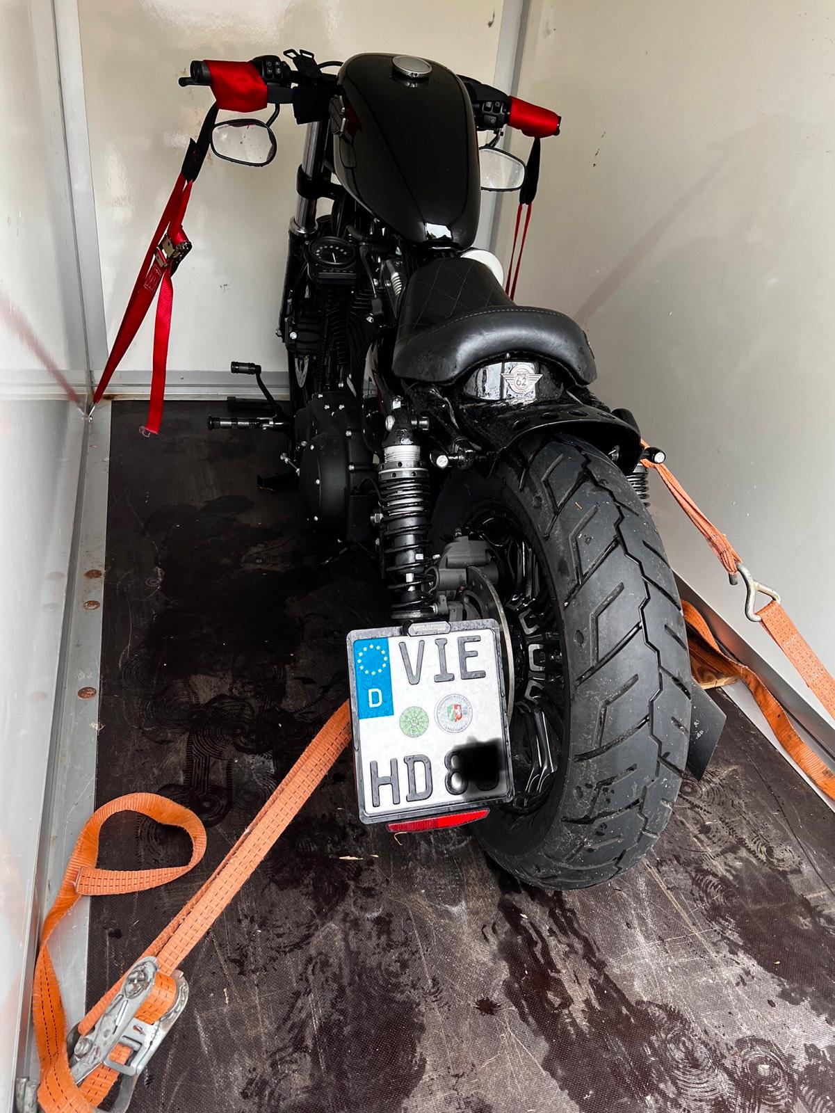 Motorradanhänger Koffer 750kg mit Rampe FÜHRERSCHEINFREI Bild 3