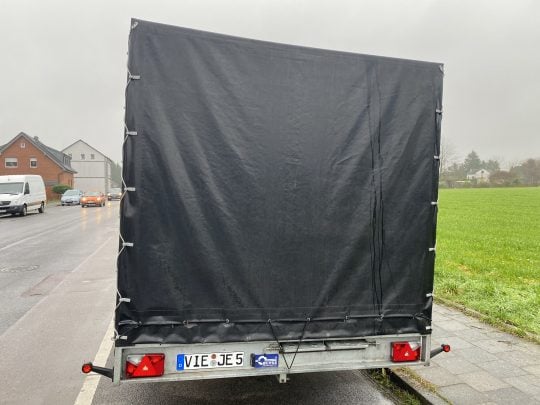 GESCHLOSSENER KFZ-TRANSPORTANHÄNGER 3T Bild 5