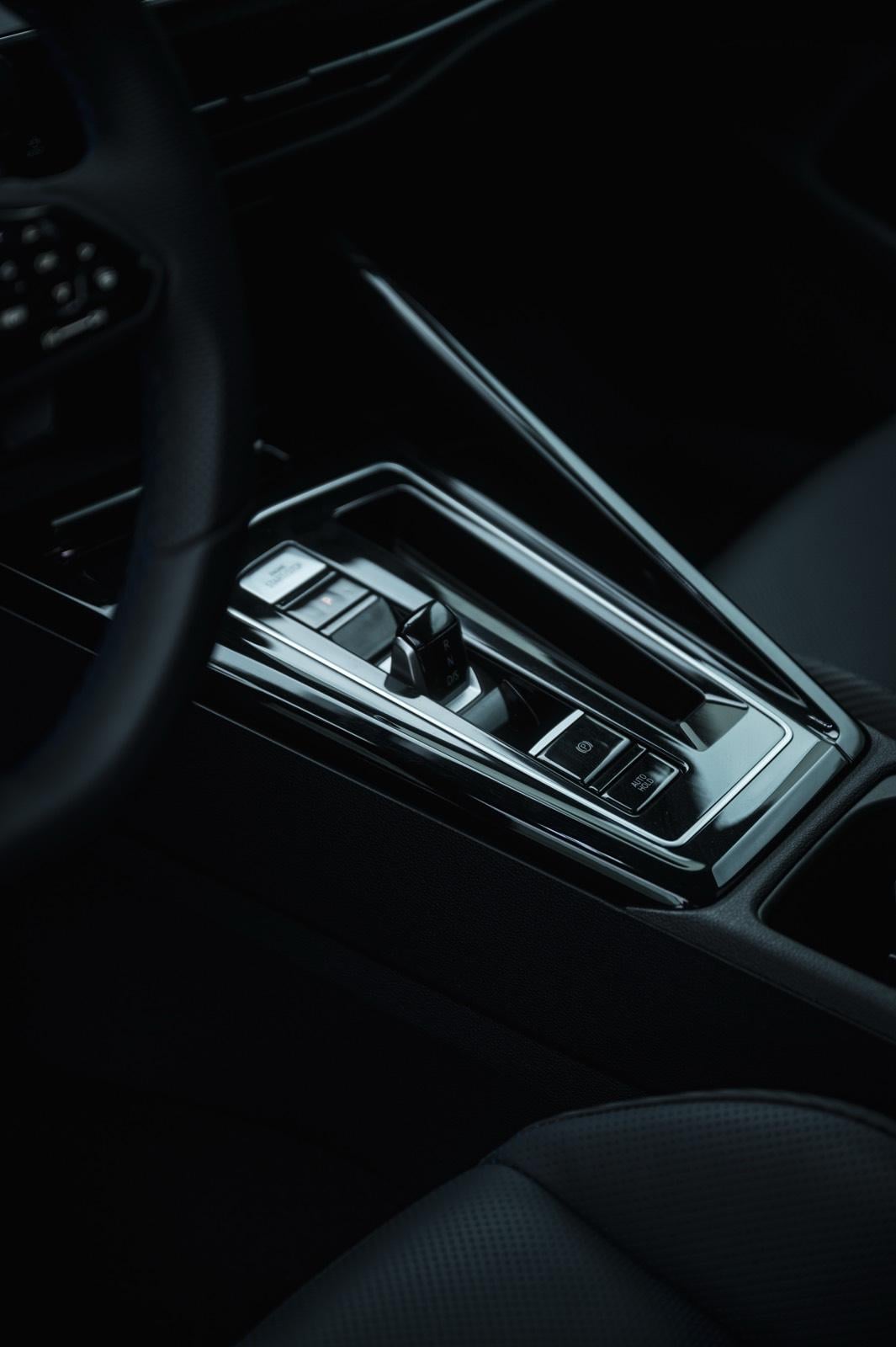 GOLF R PERFORMANCE MIETEN/LEIHEN SPORTWAGEN MIETEN AB 18, AB 120€ Bild 4