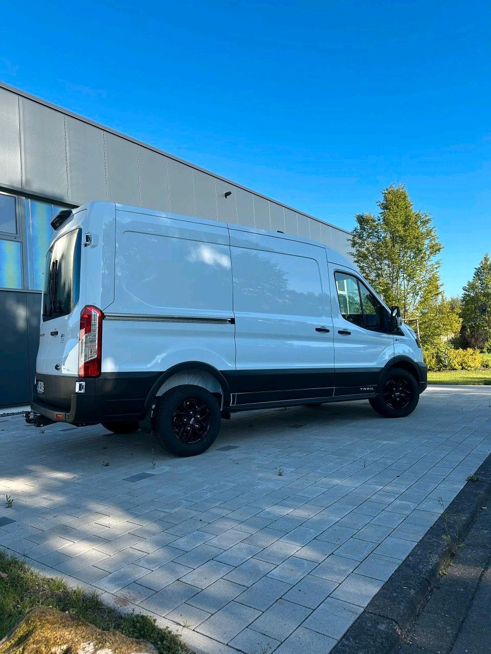 Transporter Mieten/Rent Ford Transit Trail Bild 5