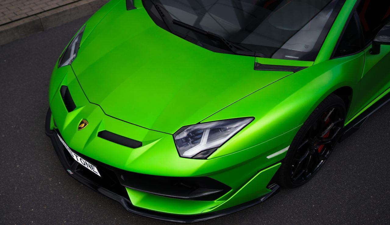 Lamborghini Aventador SVJ 1 di 900 Mieten Sportwagen Mieten Berlin Bild 3
