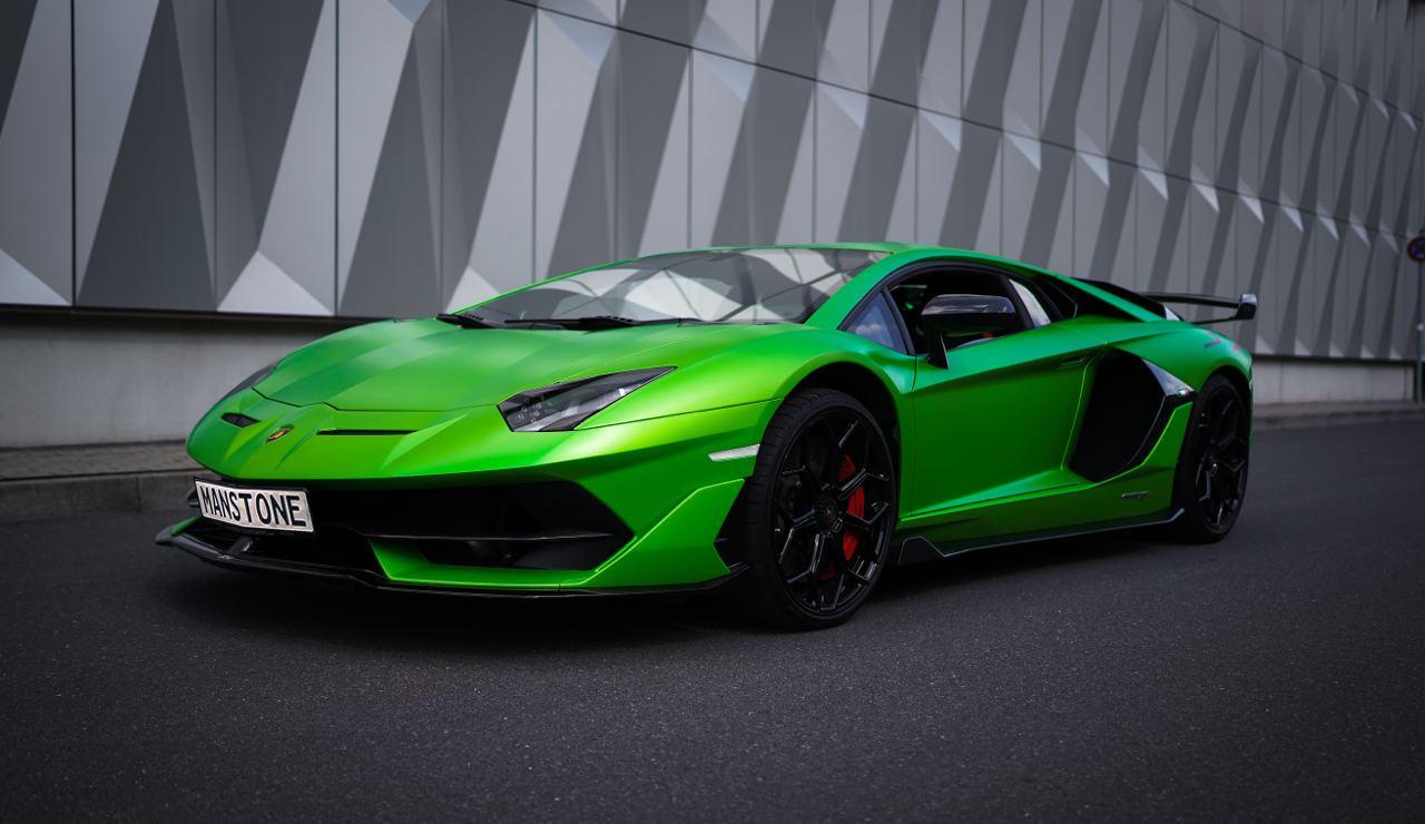 Lamborghini Aventador SVJ 1 di 900 Mieten Sportwagen Mieten Berlin Bild 2