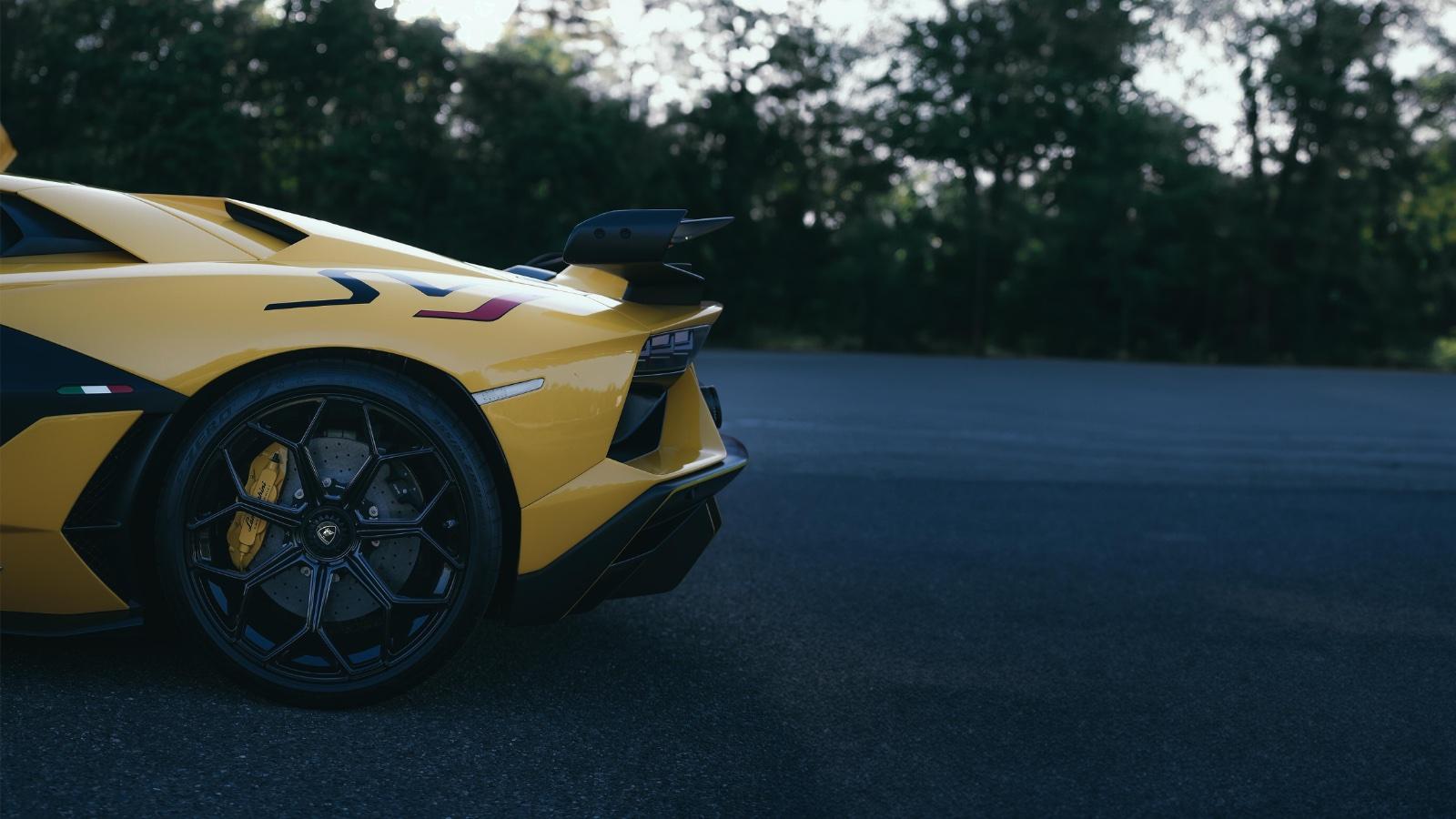 Lamborghini Aventador SVJ Coupé 01 di 900 Mieten Sportwagen Mieten Berlin Bild 3