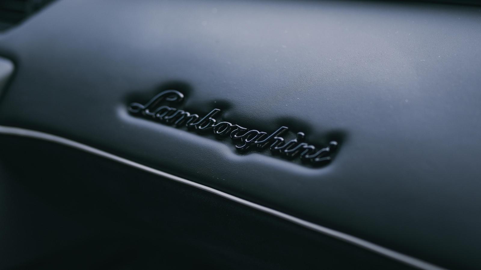 Lamborghini Aventador SVJ Roadster 01 di 800 Mieten Sportwagen Mieten Berlin Bild 5