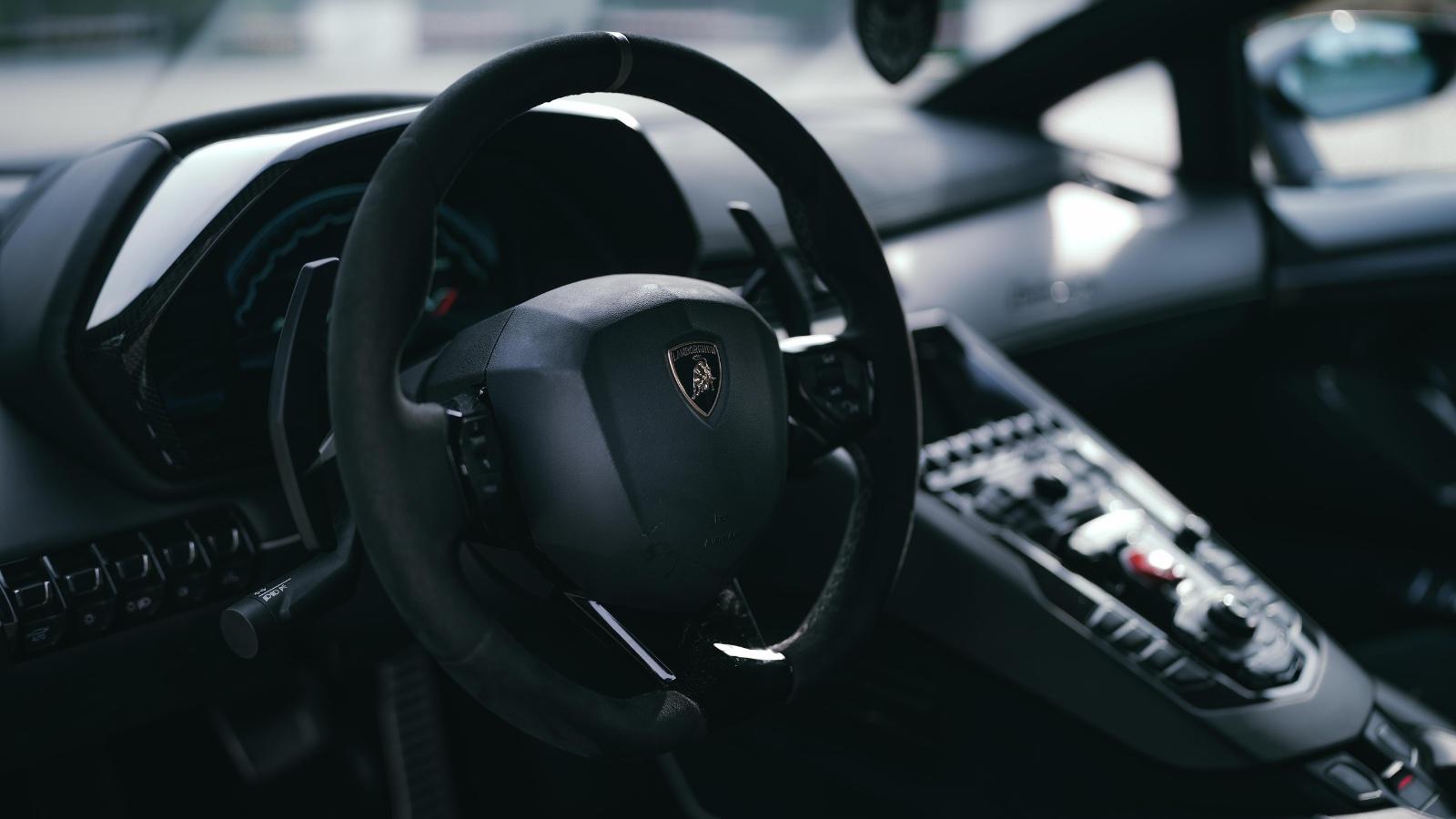 Lamborghini Aventador SVJ Roadster 01 di 800 Mieten Sportwagen Mieten Berlin Bild 3