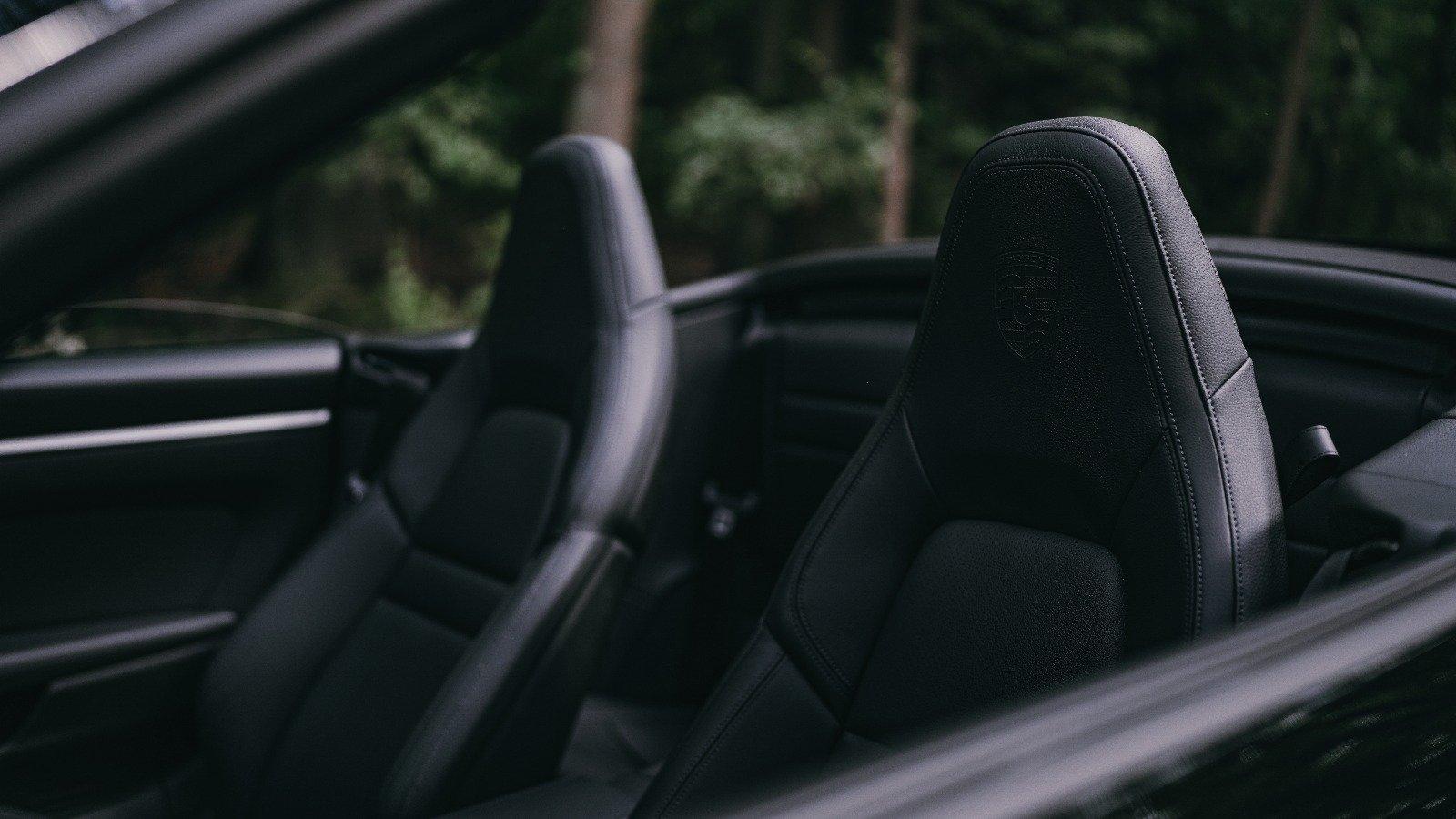 Porsche 911 992 Carrera Cabrio mieten Sportwagen Exot Berlin Bild 5