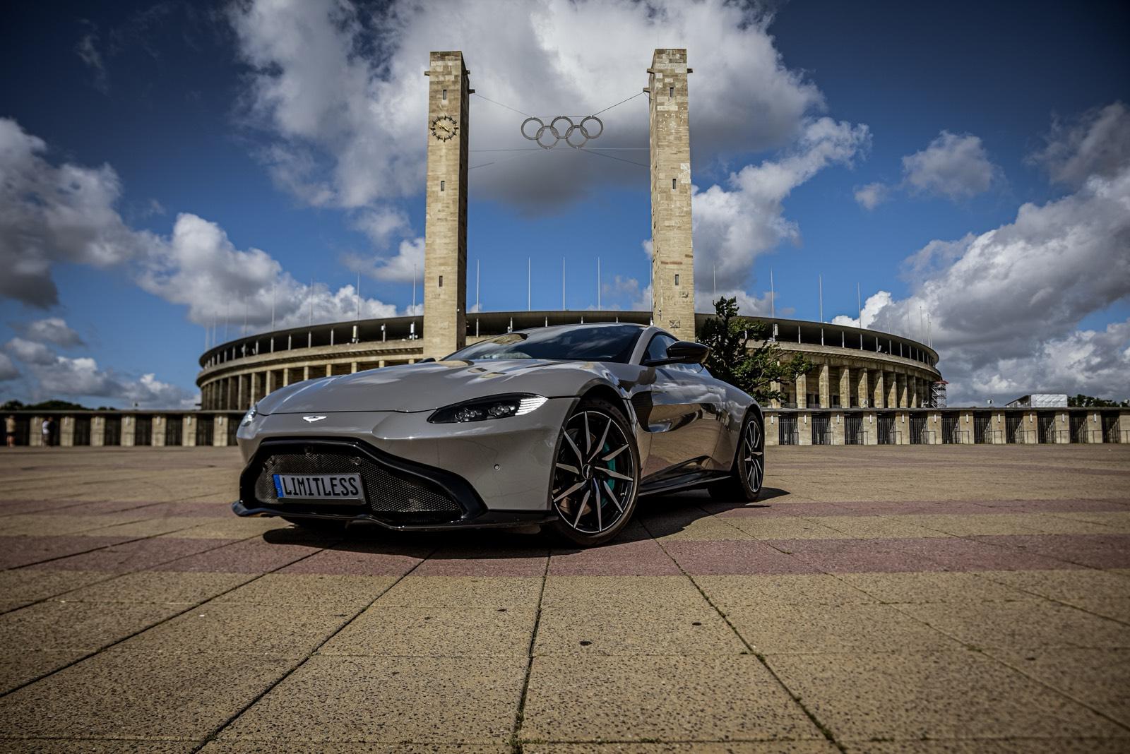 Aston Martin Vantage mieten Berlin Sportwagen Exot ohne OPF Bild 4