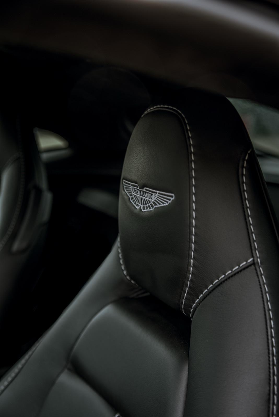 Aston Martin Vantage mieten Berlin Sportwagen Exot ohne OPF Bild 5