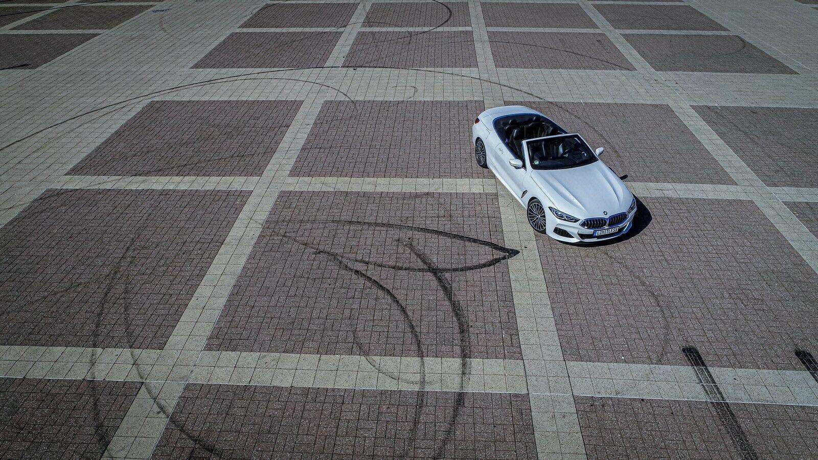 BMW M850i Cabrio M Cabriolet Auto mieten Bild 3