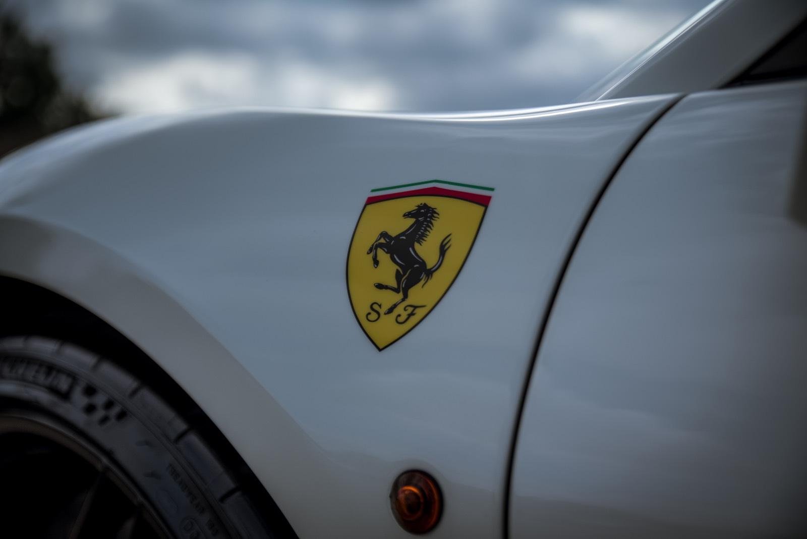 Ferrari 488 Spider mieten Berlin Exot GTS GTB Hochzeitsauto Sportwagen Cabrio Roadster Bild 5