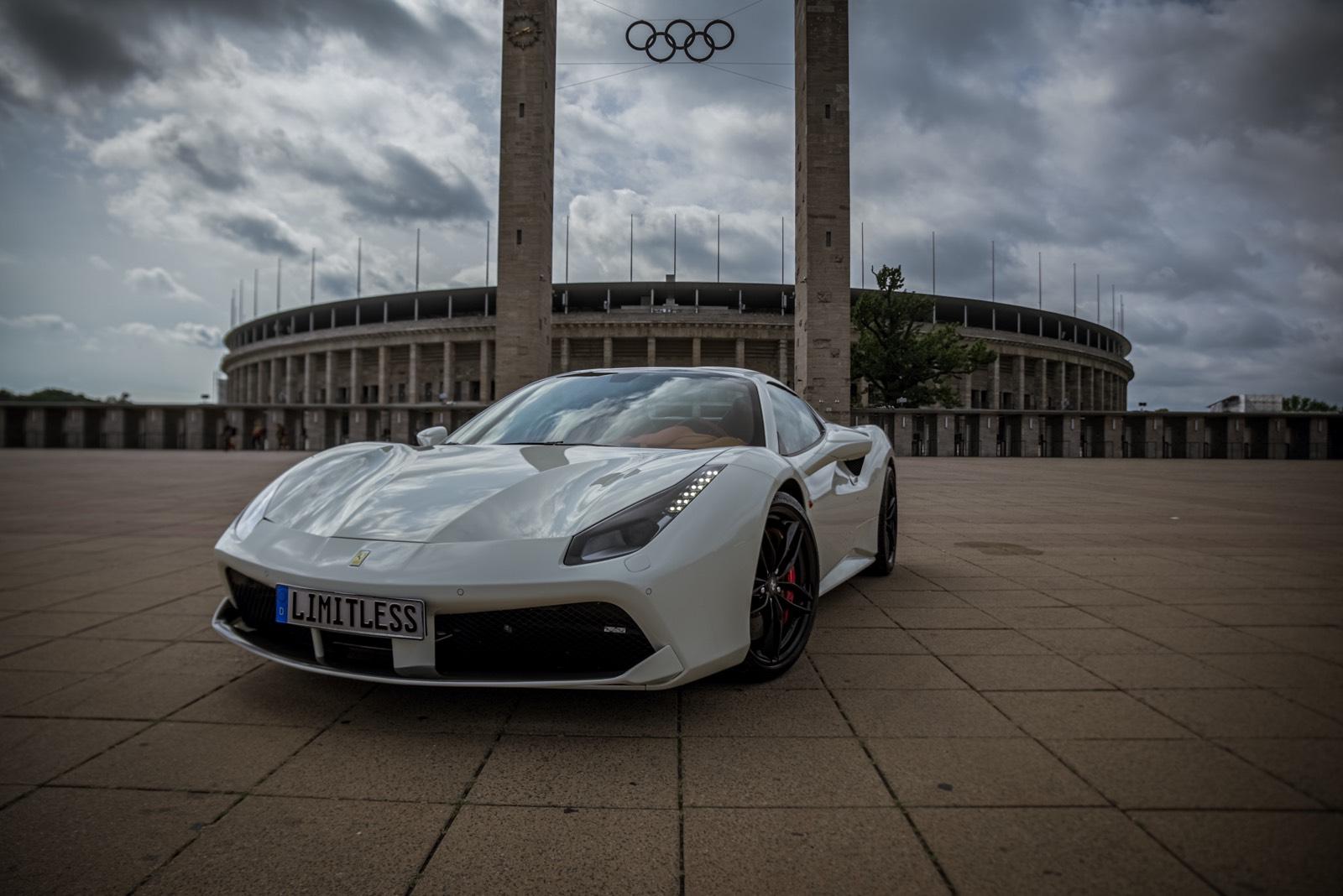 Ferrari 488 Spider mieten Berlin Exot GTS GTB Hochzeitsauto Sportwagen Cabrio Roadster Bild 3
