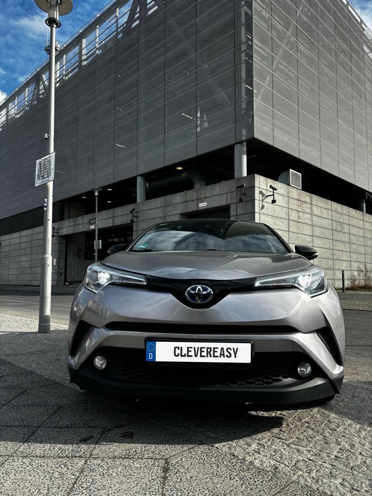 Toyota C-HR Hybrid / Mietwagen Bild 4
