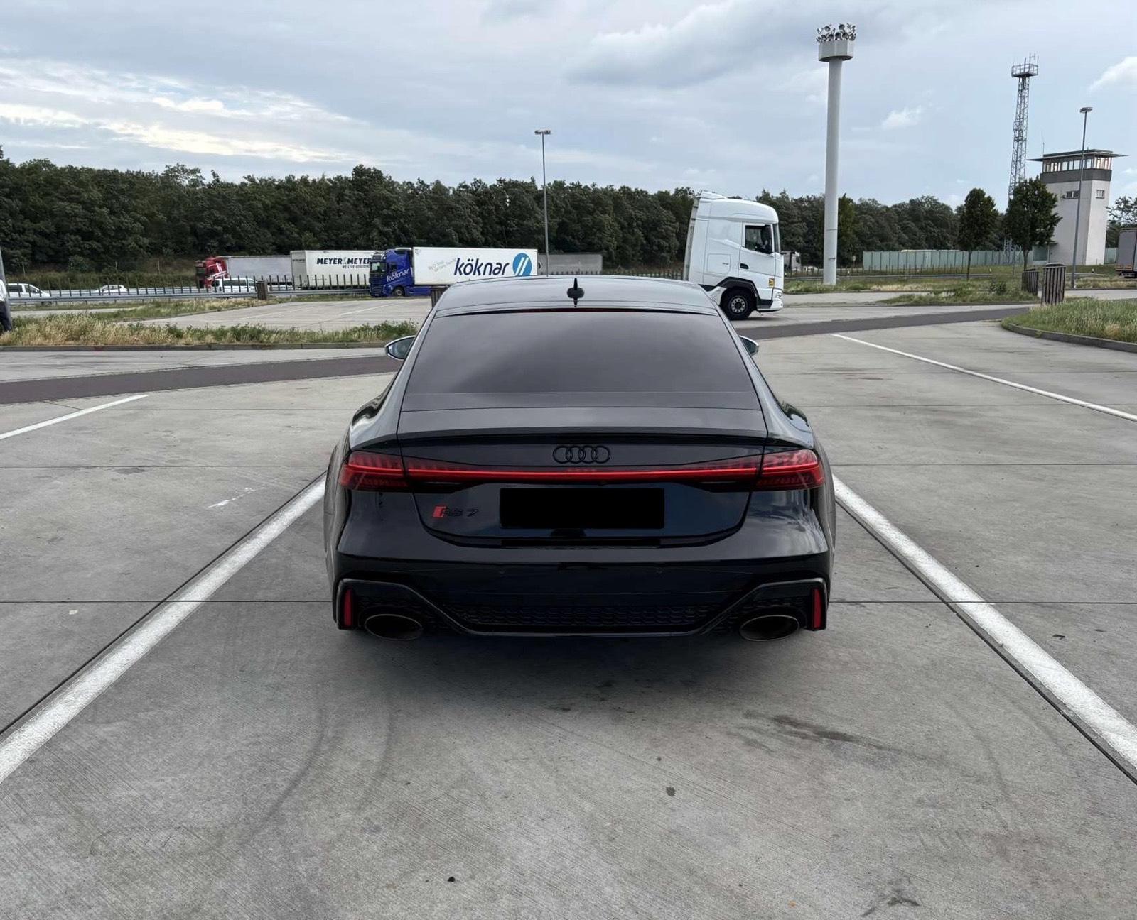 Audi RS7 mieten Bild 3