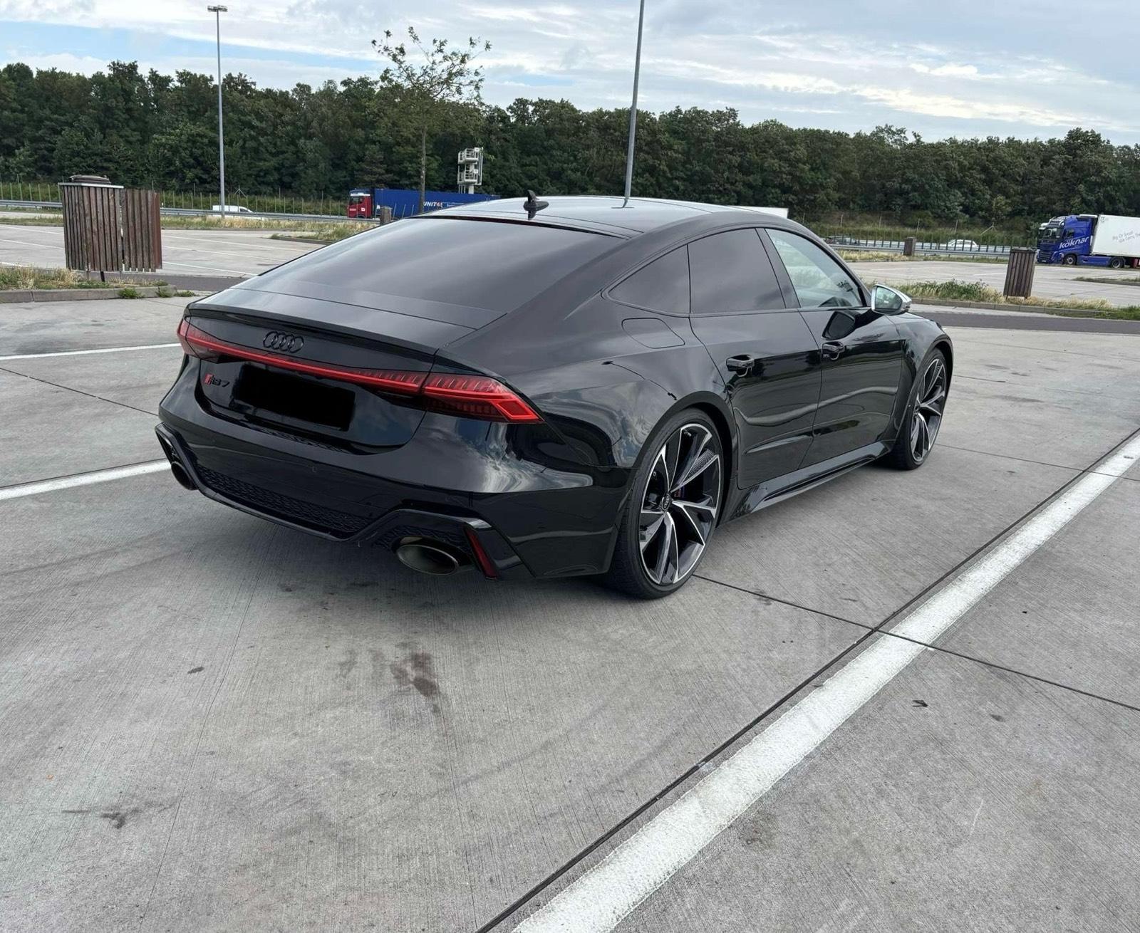 Audi RS7 mieten Bild 4