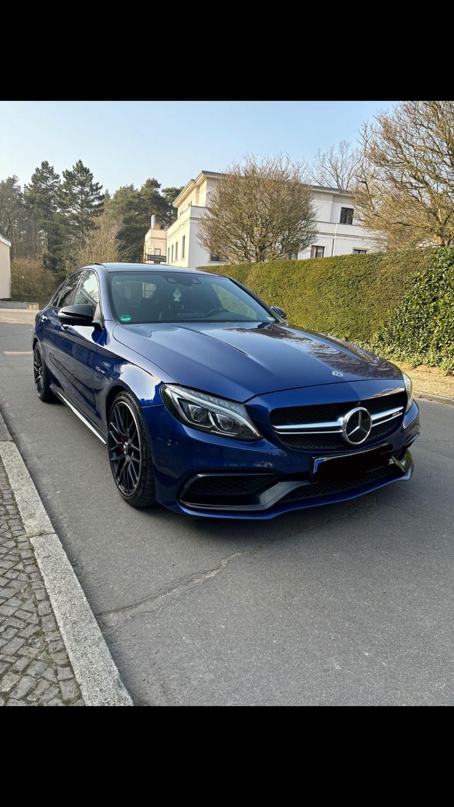 Mercedes Benz C63s AMG mieten Bild 5