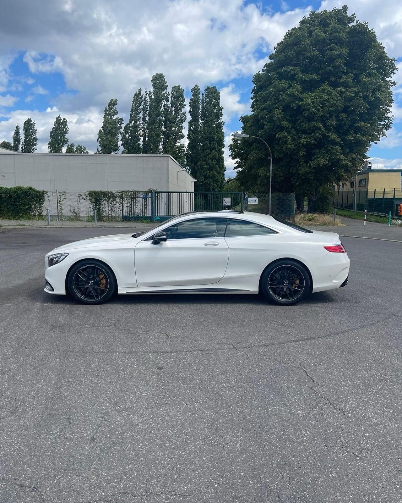 Mercedes-Benz S63 AMG Coupé Bild 3