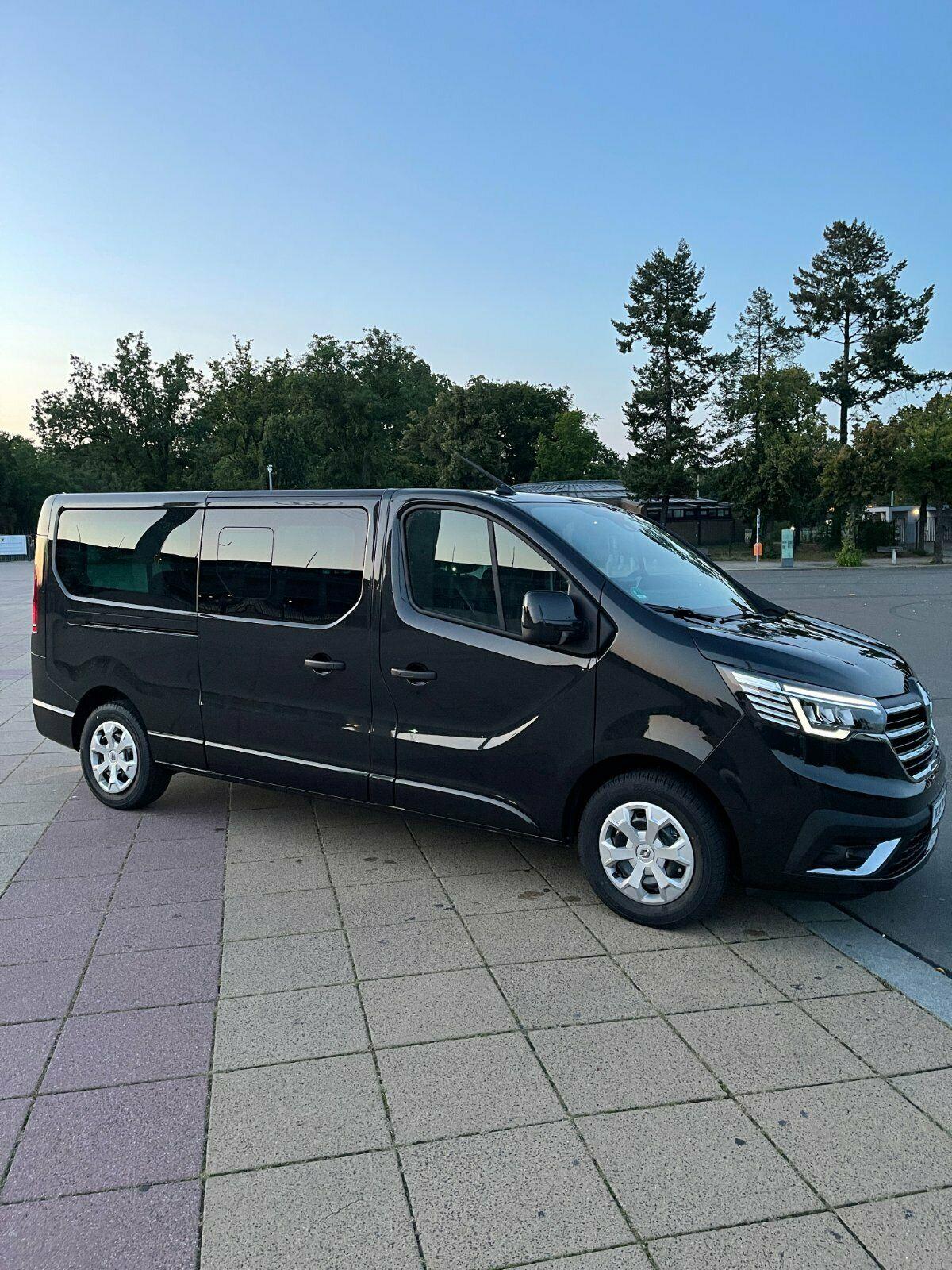 Renault Trafic 2021 9 Sitzer Automatik Automieten Mieten Autovermietung Rent a Car Bild 6