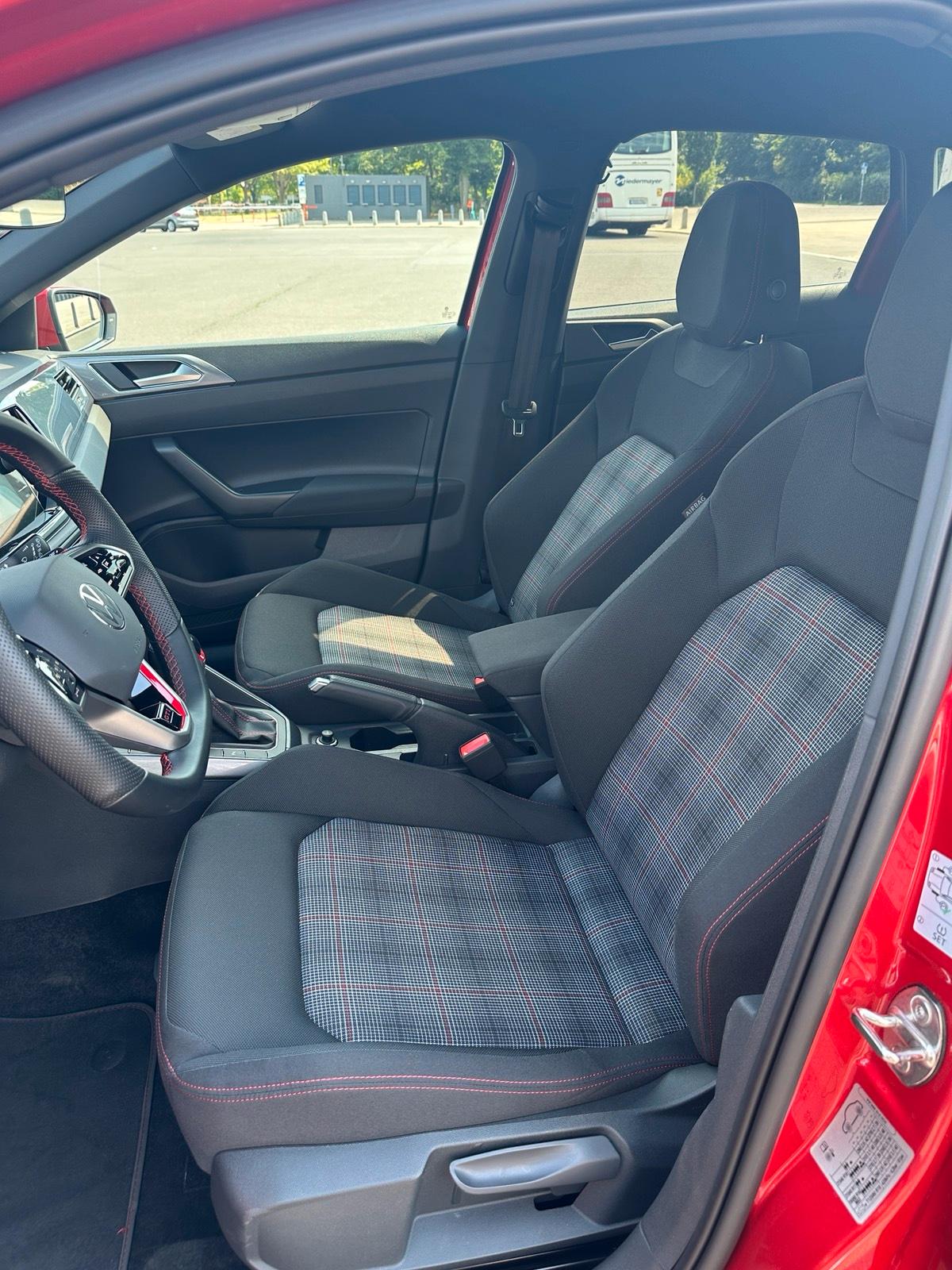 VW Polo GTI 2024 Mieten Autovermietung Mietwagen Rent a Car Bild 3