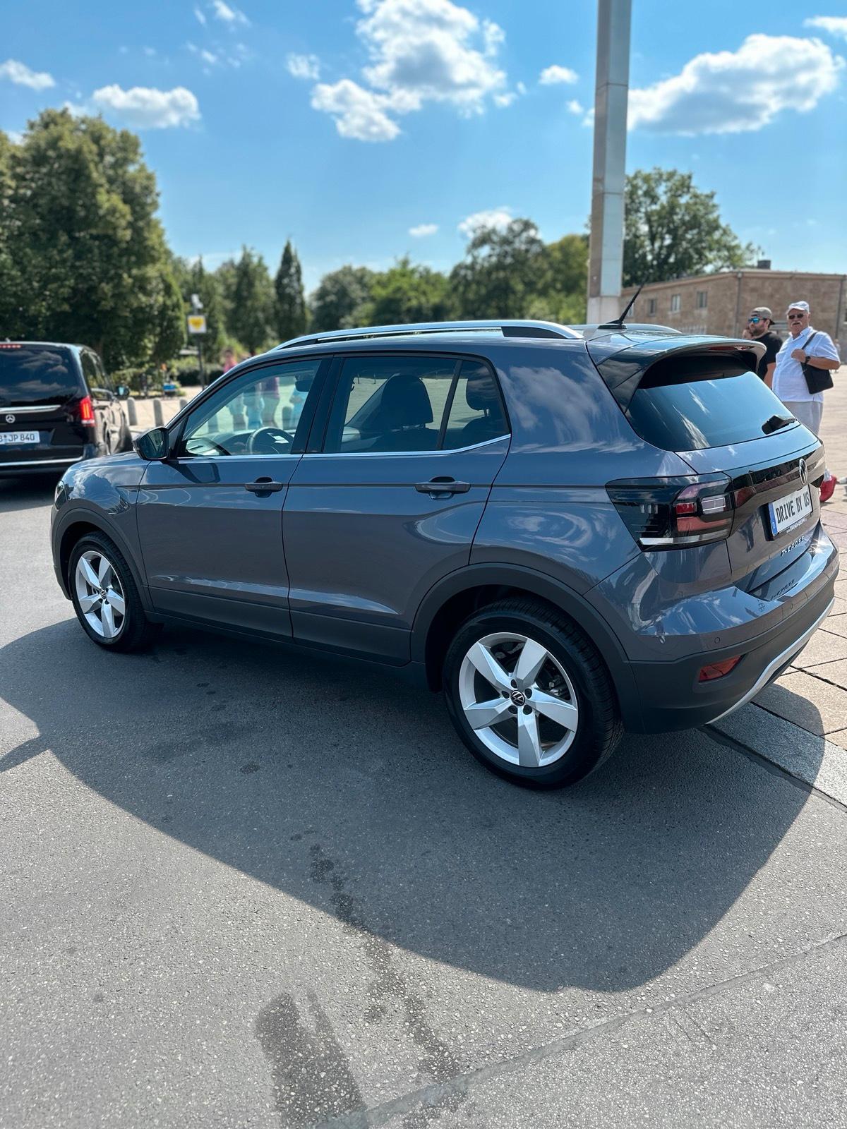 VW T-Cross 2023 Mieten Autovermietung Mietwagen Rent a Car Bild 6