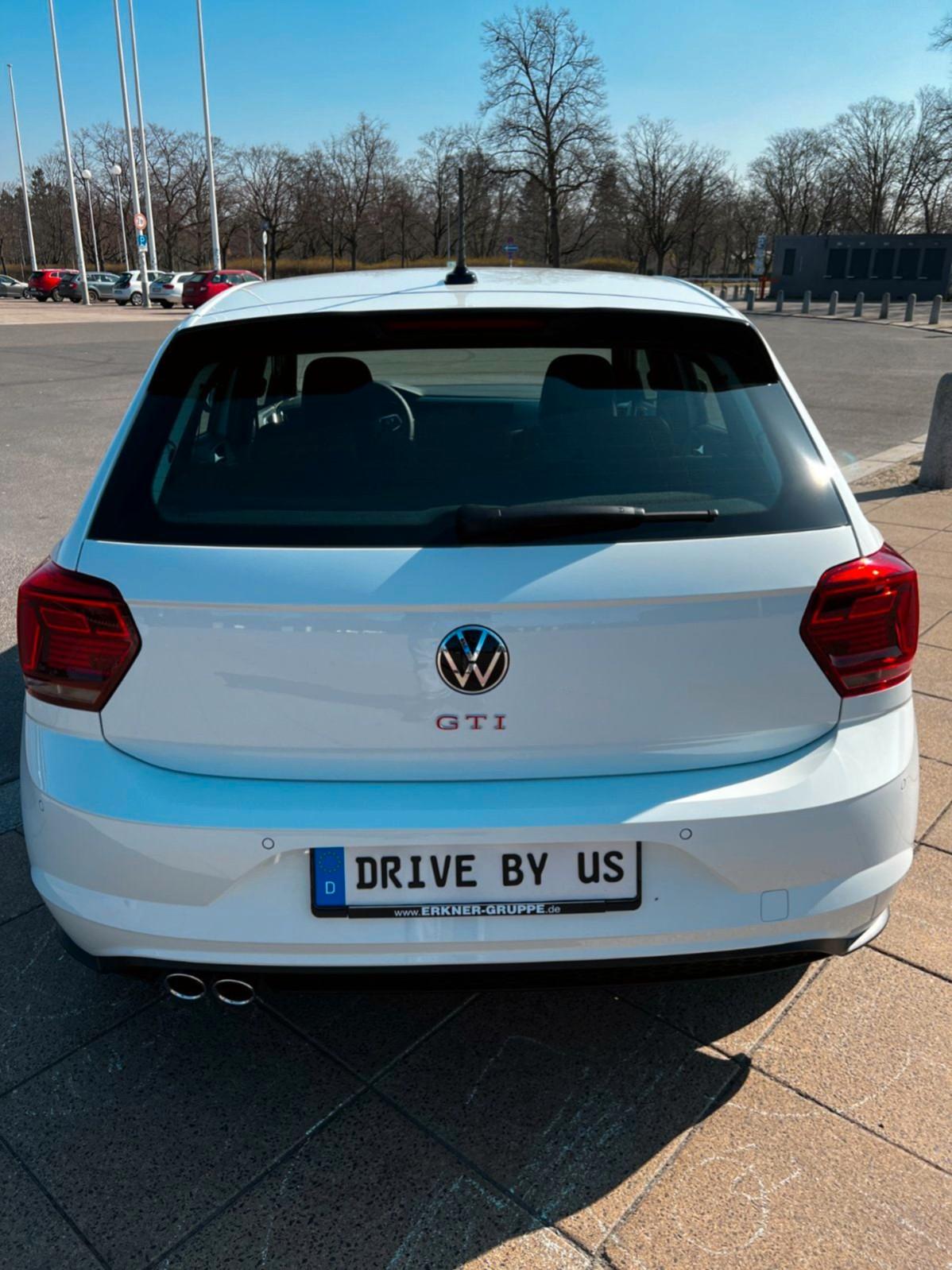 VW T-Cross 2023 Mieten Autovermietung Mietwagen Rent a Car  Mietpreise:  -Tagesmiete (Mo, Di, Mi, Do): 80€ 24 Stunden inkl. 150 Kilometer frei.  -Tagesmiete (Fr Bild 3