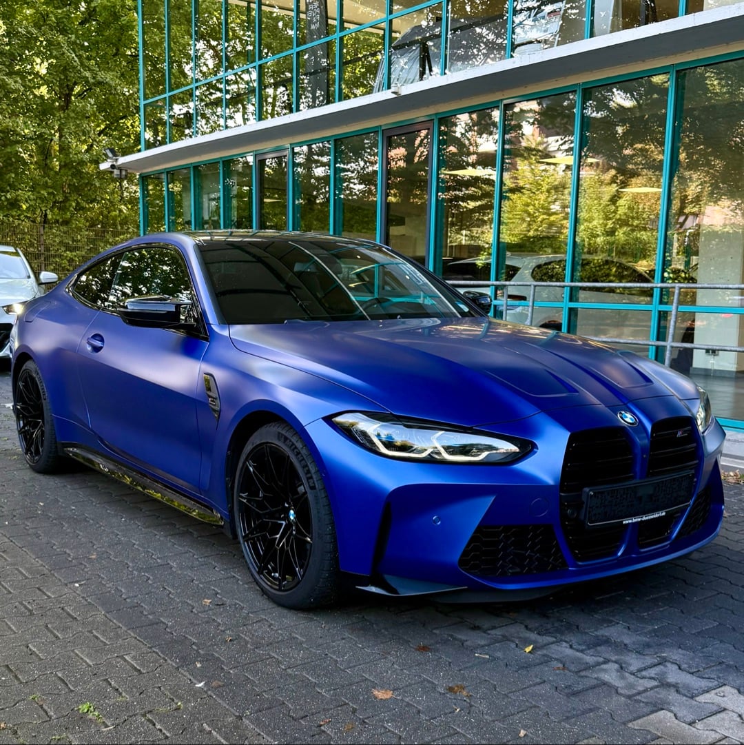 M4 COMPETITION M XDRIVE COUPÉ mieten in Düsseldorf Bild 3