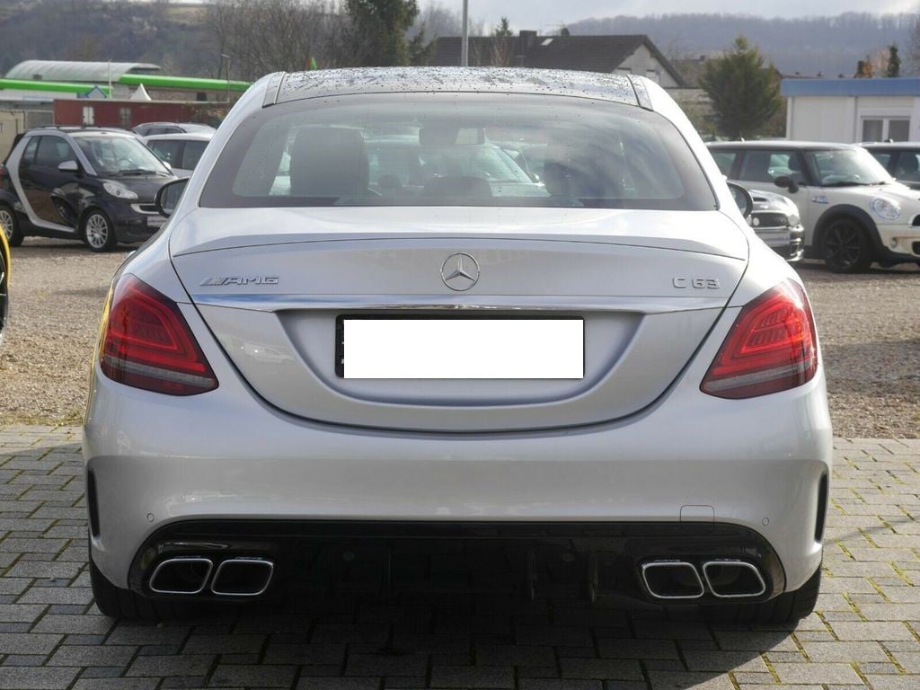 Mercedes C63 AMG Bild 6