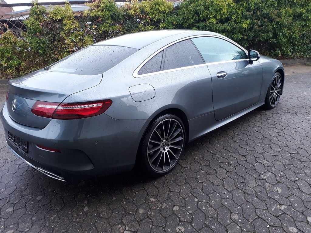 Mercedes E-Coupe Bild 6