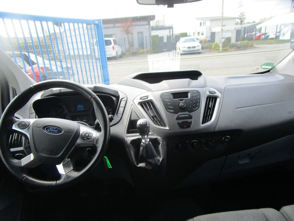 Ford Transit 9 Sitzer Bild 4