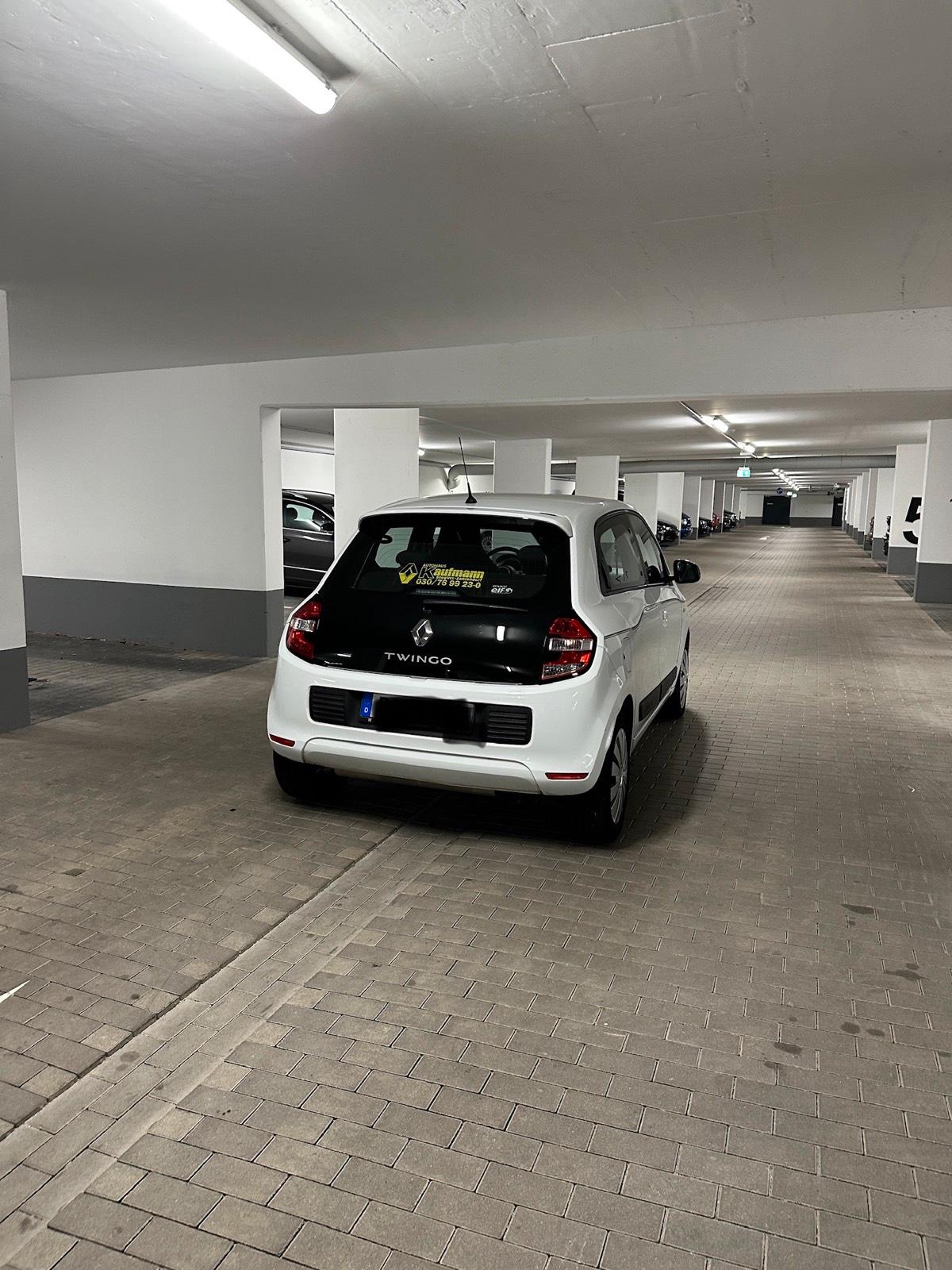 Renault Twingo Leihwagen Auto mieten Kleinwagen Langzeitmiete Bild 3
