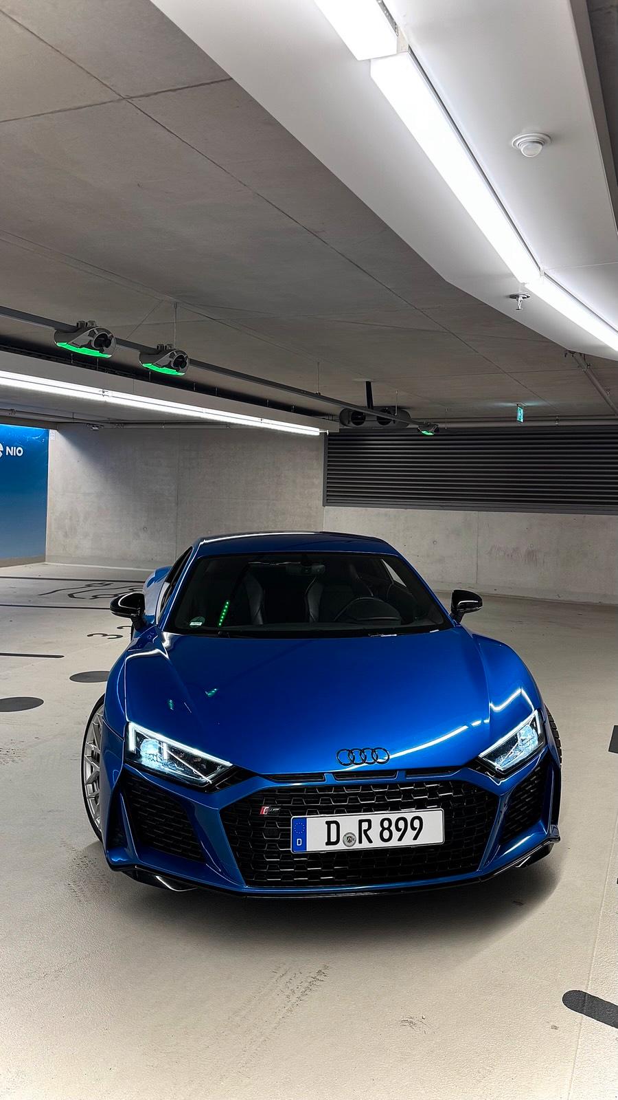 Jetzt Mieten ✅ Audi R8 V10 LAUT! Ab 20 Jahren Mieten Auto Sportwagen mieten hochzeitsauto mieten Düsseldorf Lieferung nach essen Köln Oberhausen aachen Möncheng Bild 6