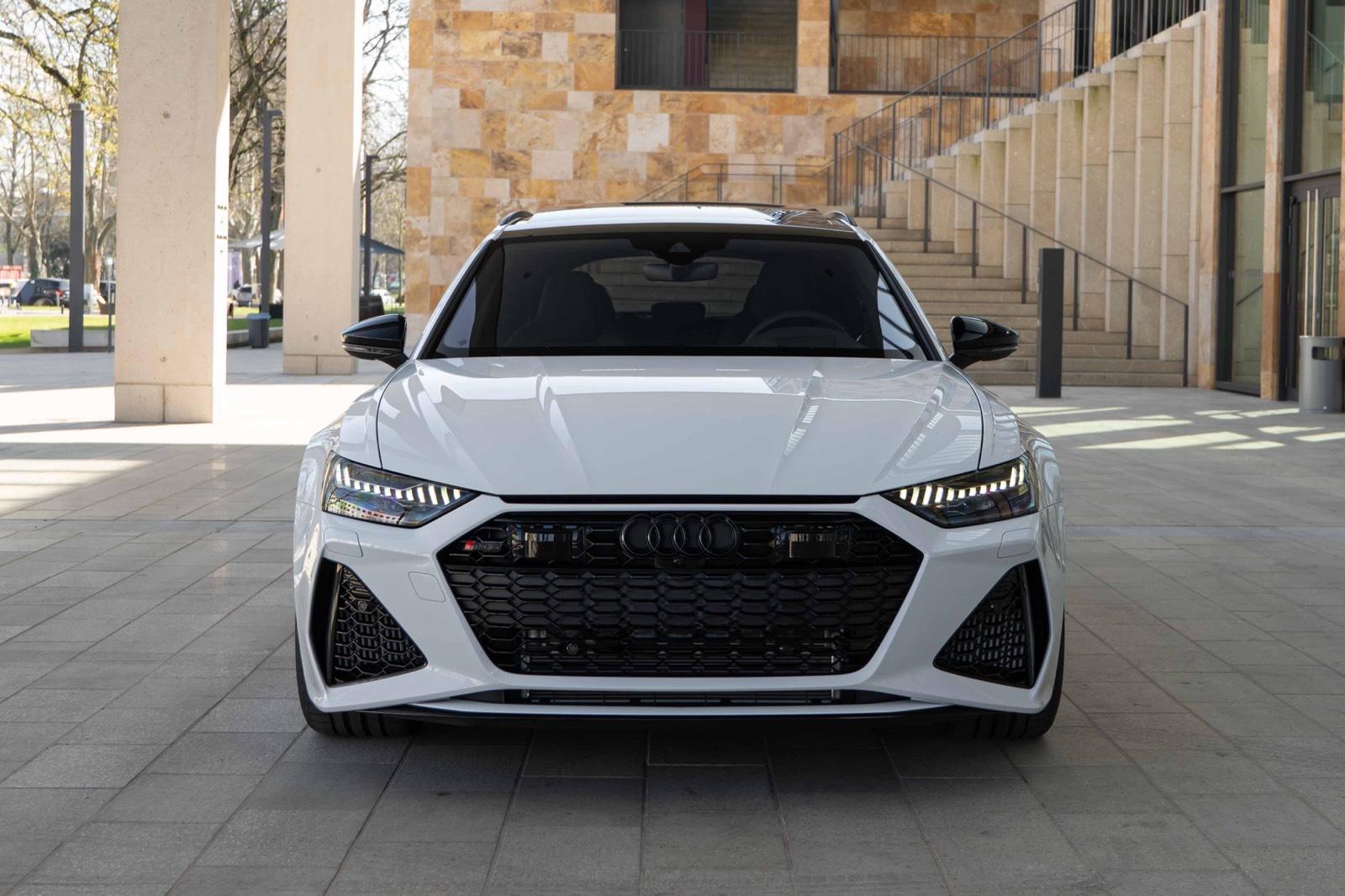 Audi RS6 Performance mieten / Sportwagen mieten / Hochzeitswagen Bild 2