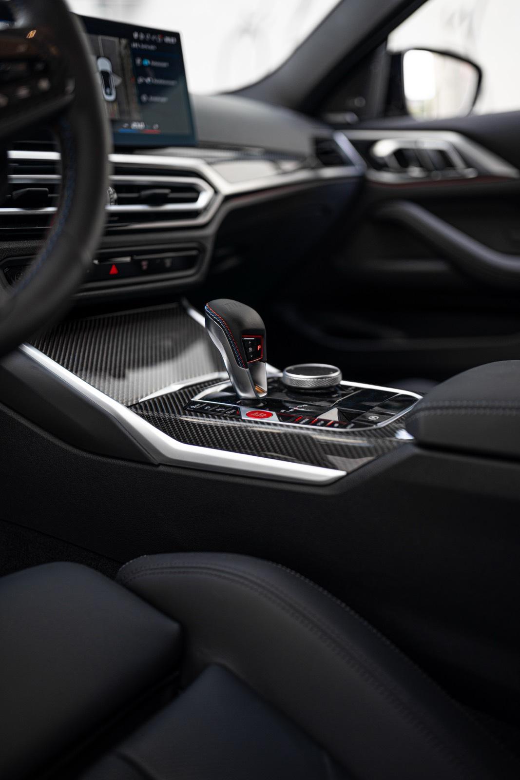 BMW M4 mieten / Sportwagen mieten / Hochzeitswagen/ Hochzeitsauto Bild 5